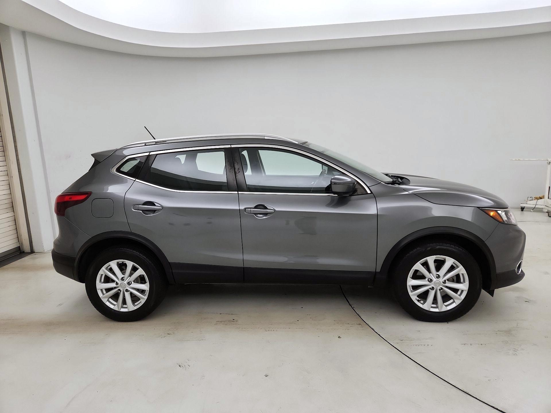 Thumbnail: 2018 Nissan Rogue Sport - 4
