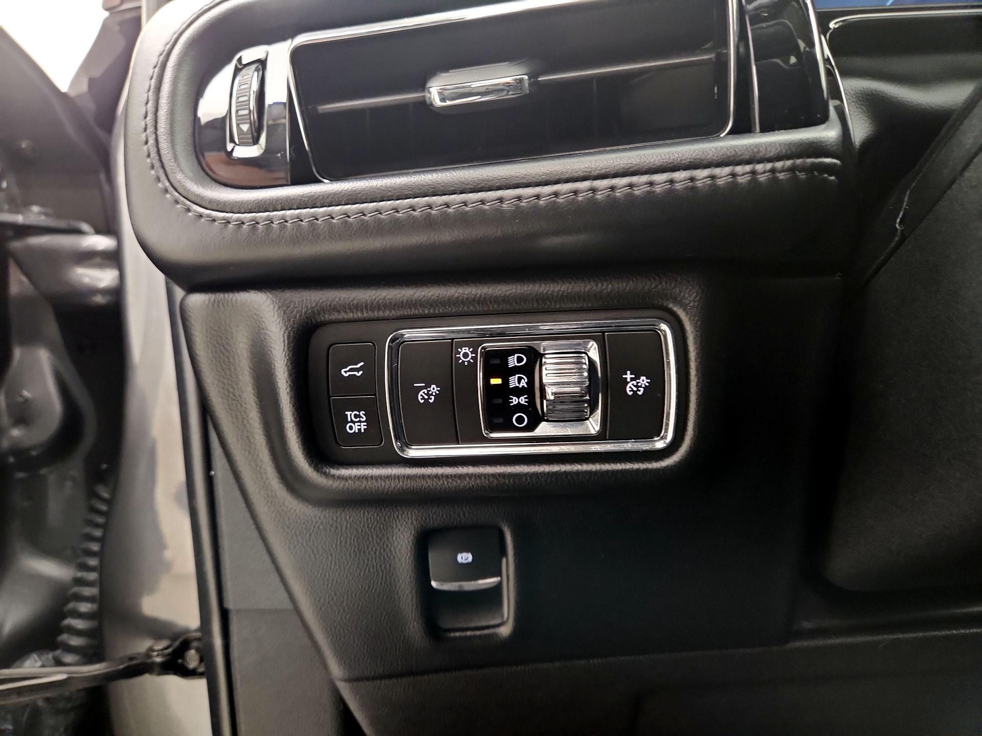 Thumbnail: 2022 Lincoln Nautilus - 13