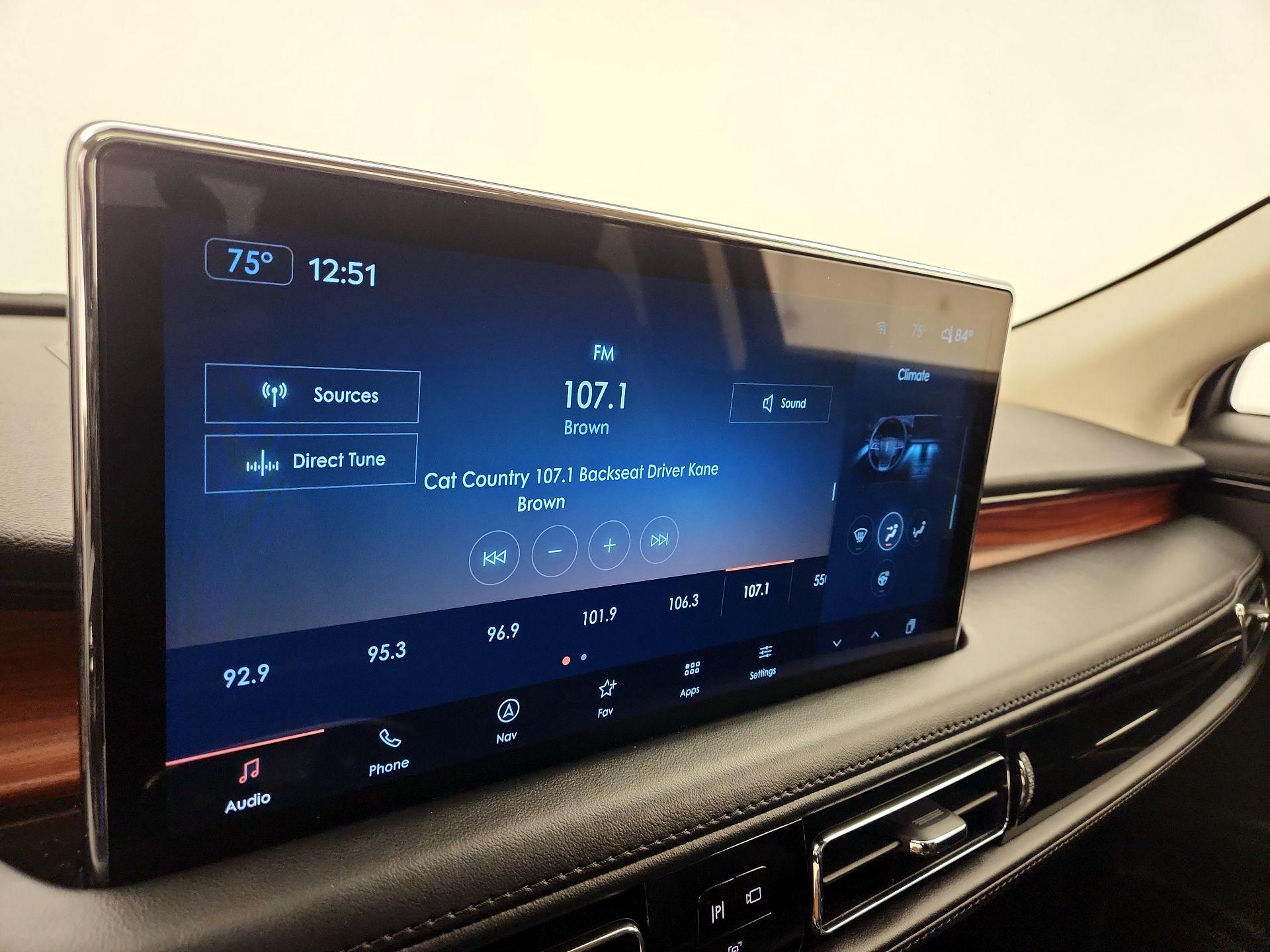 Thumbnail: 2022 Lincoln Nautilus - 16