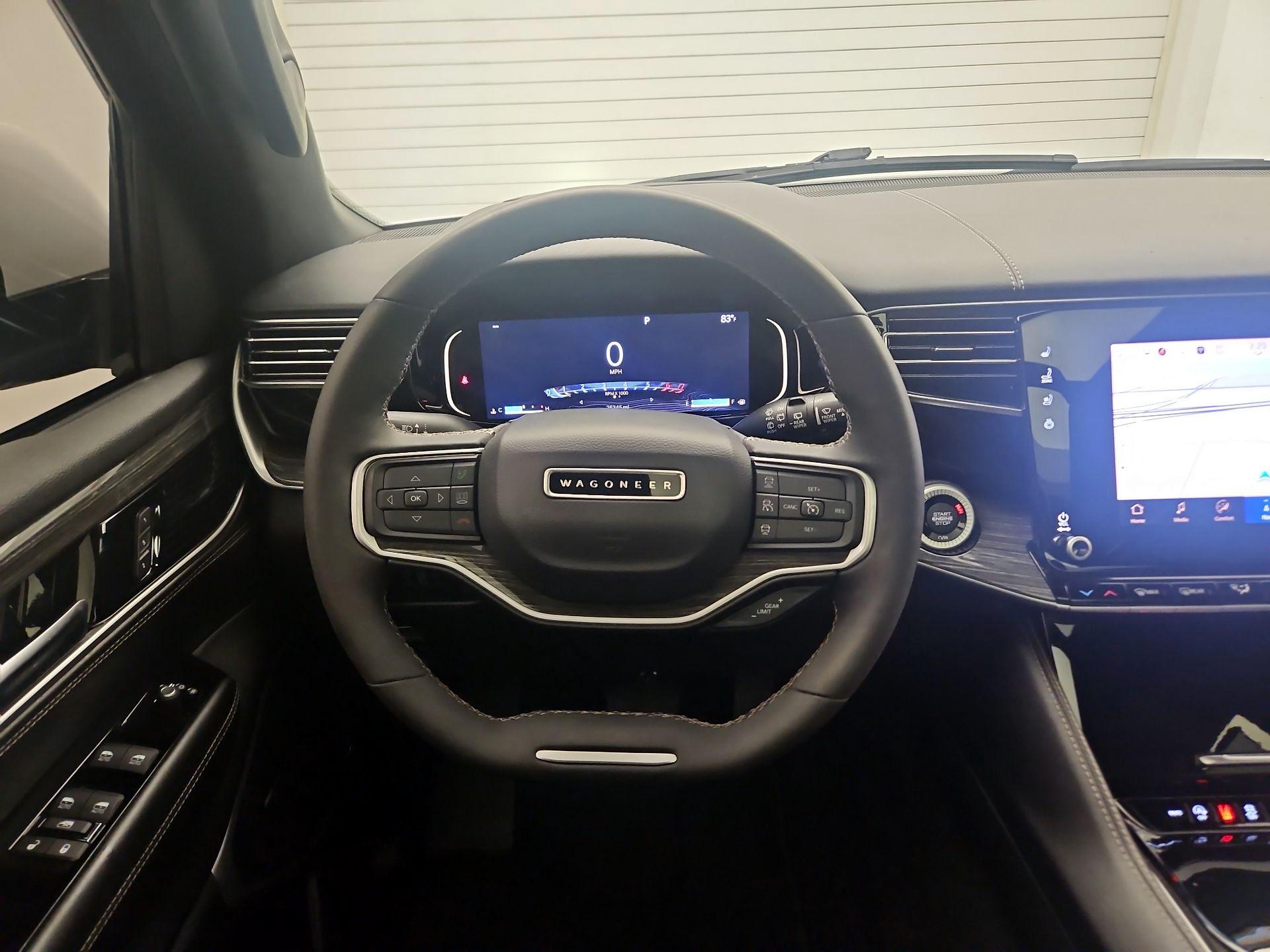 Thumbnail: 2022 Jeep Wagoneer - 10