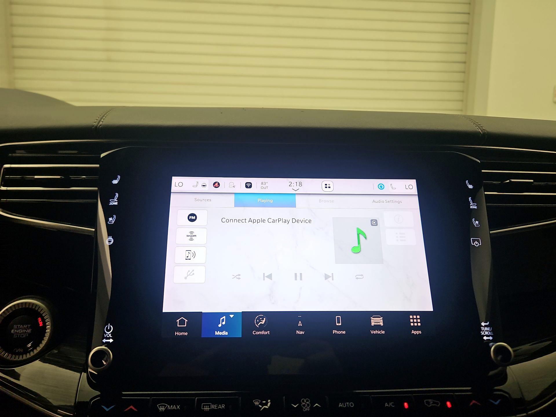 Thumbnail: 2022 Jeep Wagoneer - 16