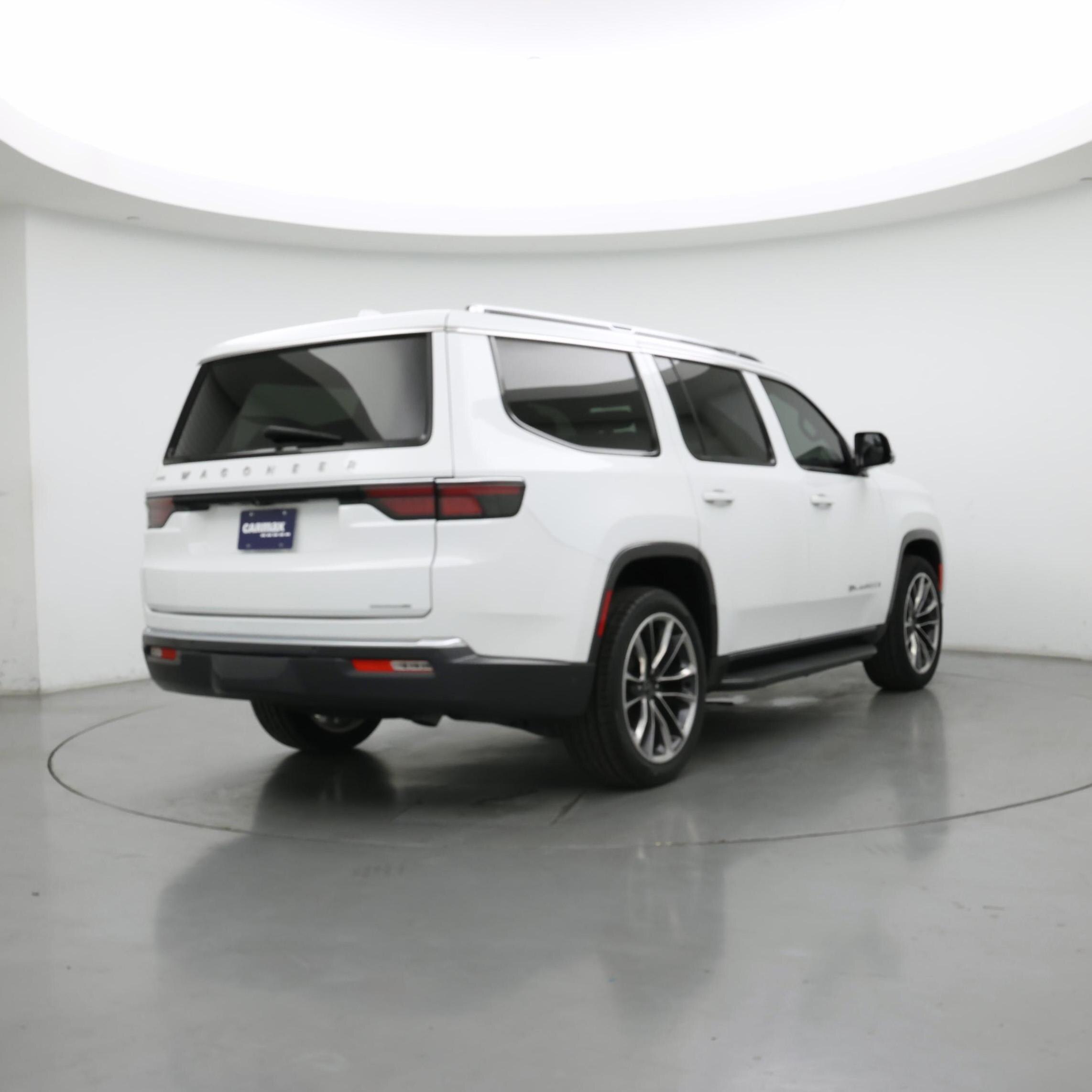 Thumbnail: 2022 Jeep Wagoneer - 8