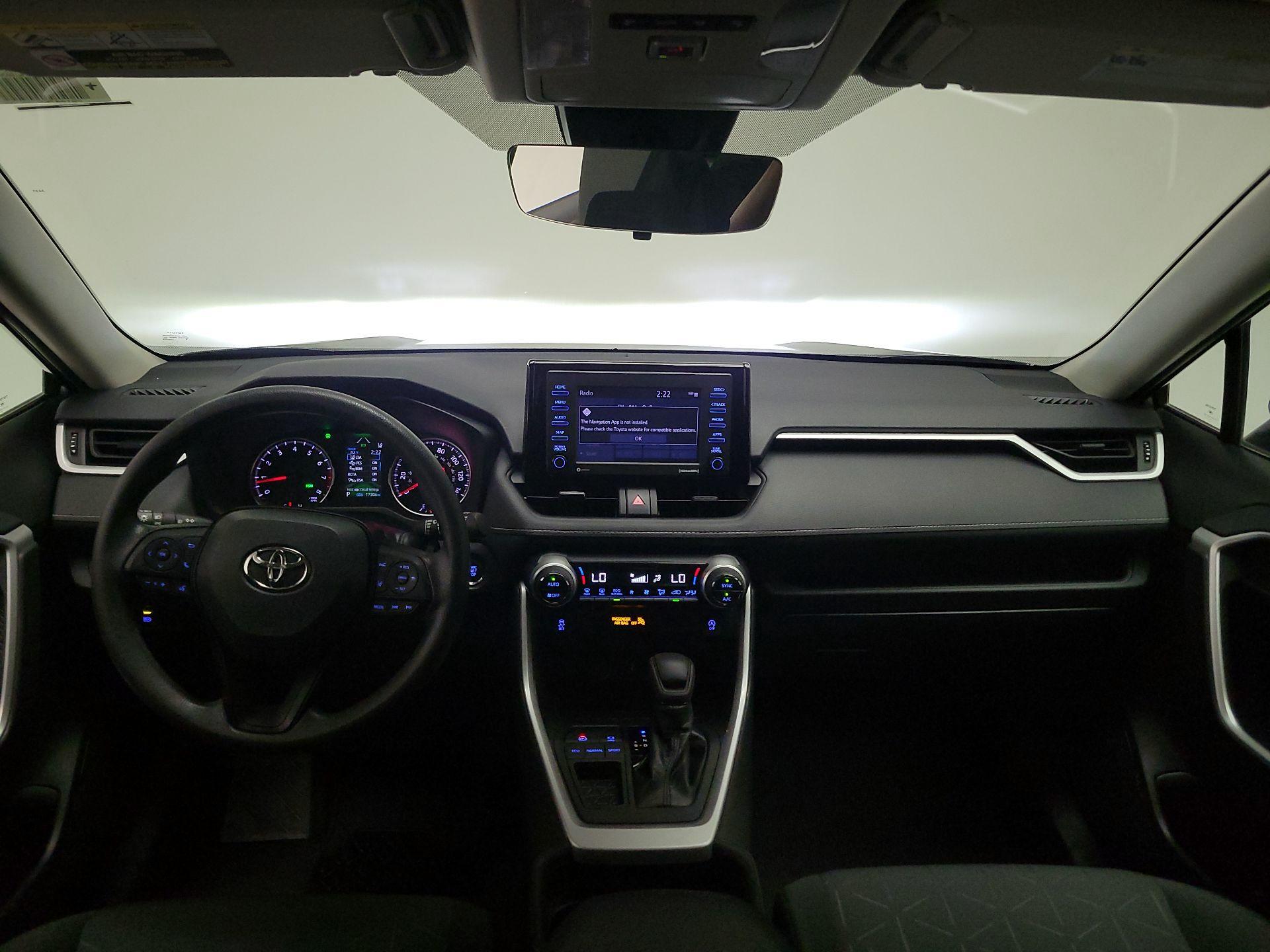 Thumbnail: 2021 Toyota RAV4 - 9