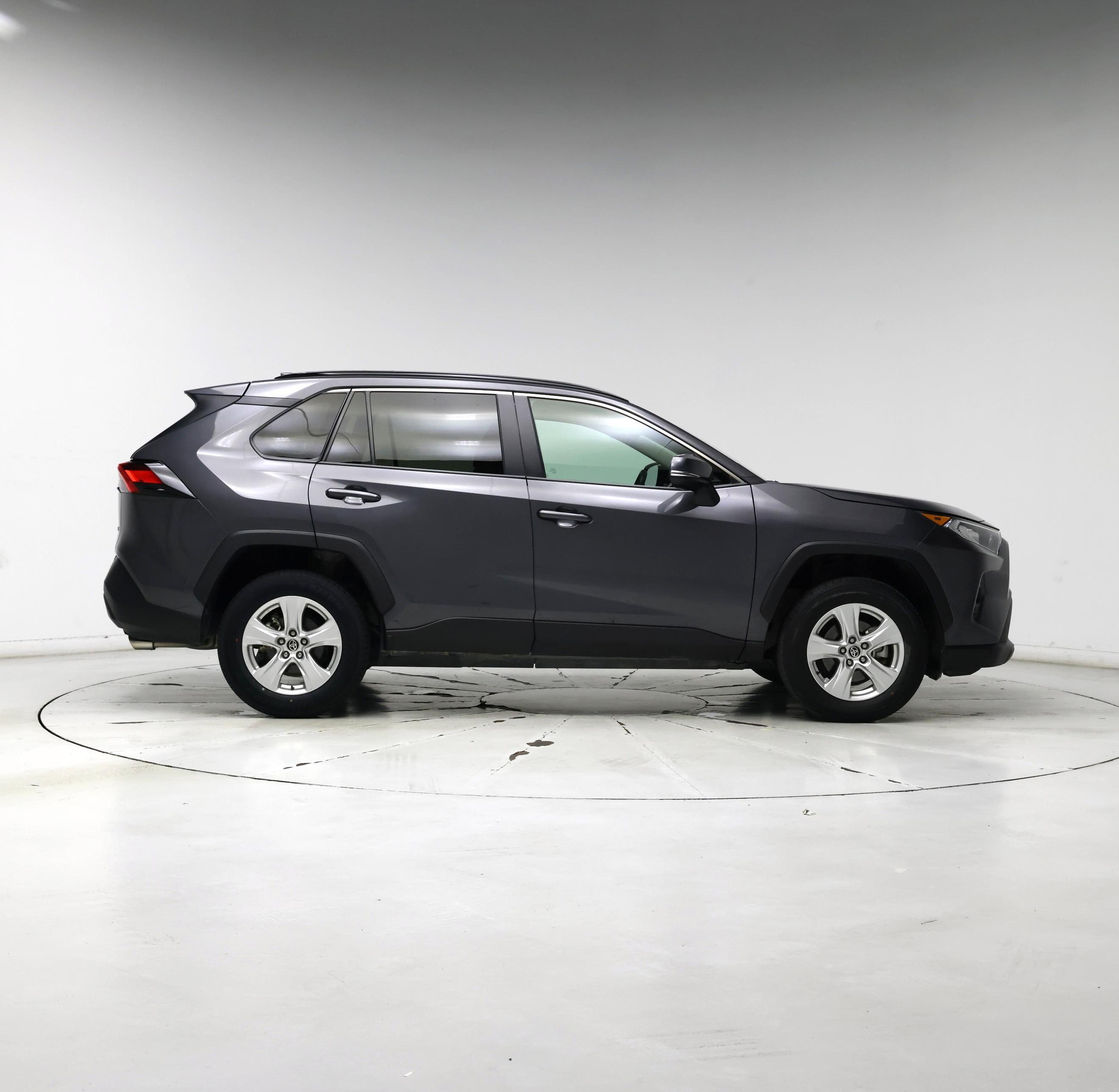 Thumbnail: 2021 Toyota RAV4 - 7