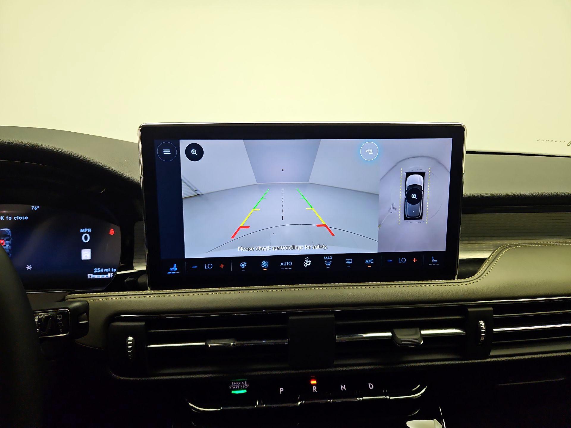 Thumbnail: 2024 Lincoln Corsair - 14