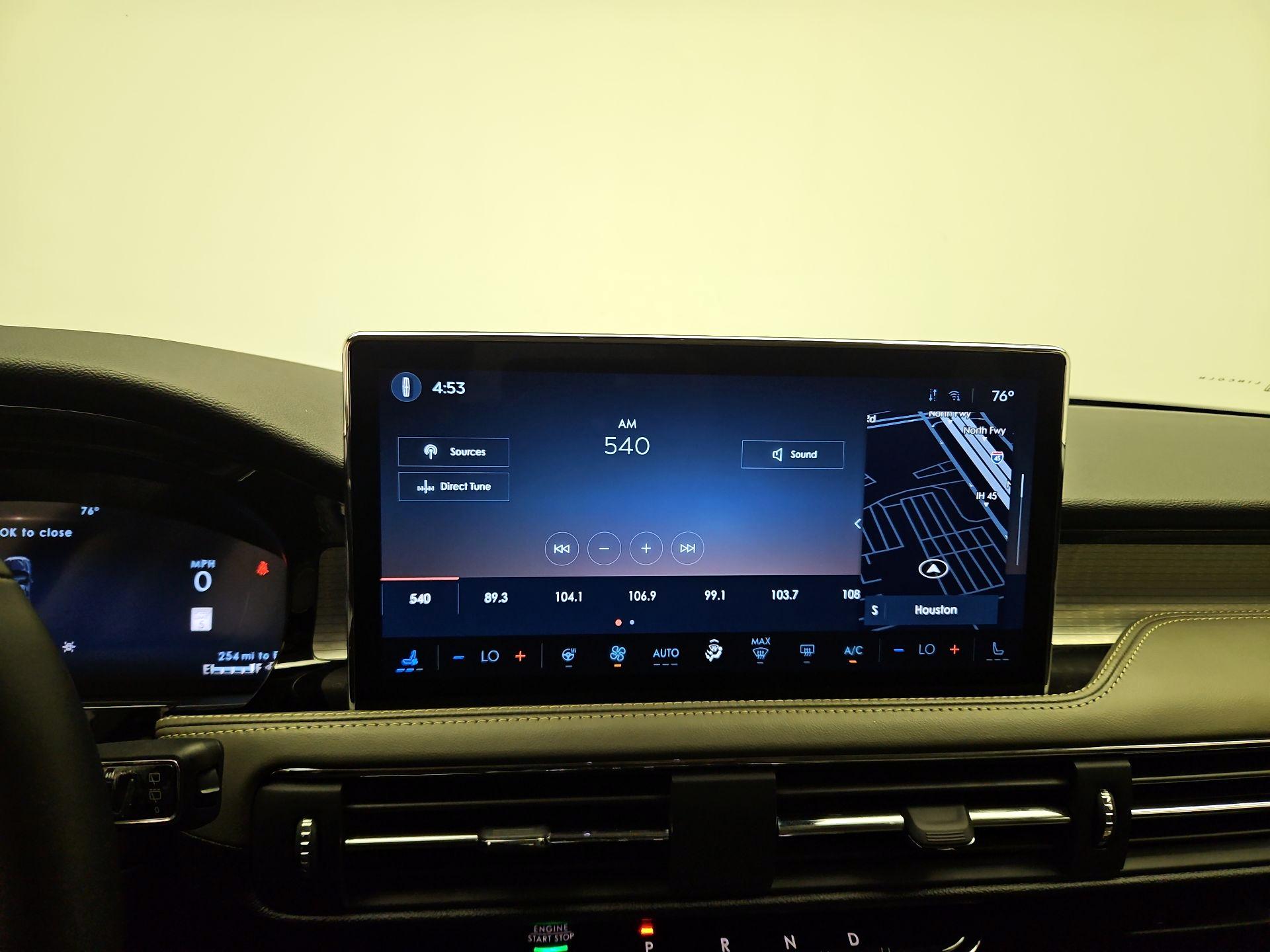 Thumbnail: 2024 Lincoln Corsair - 15