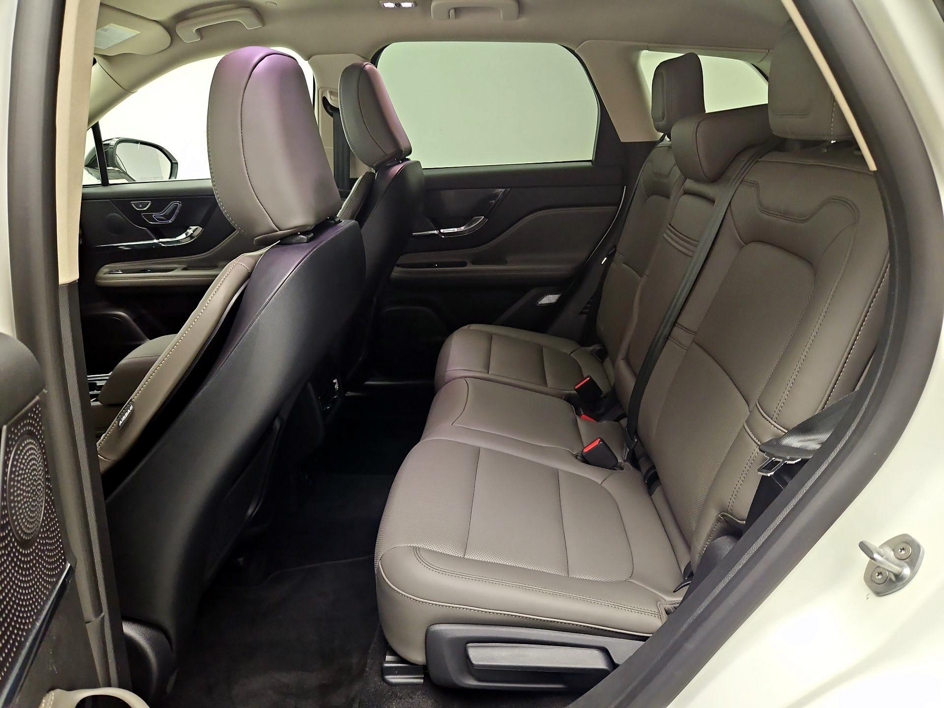 Thumbnail: 2024 Lincoln Corsair - 18