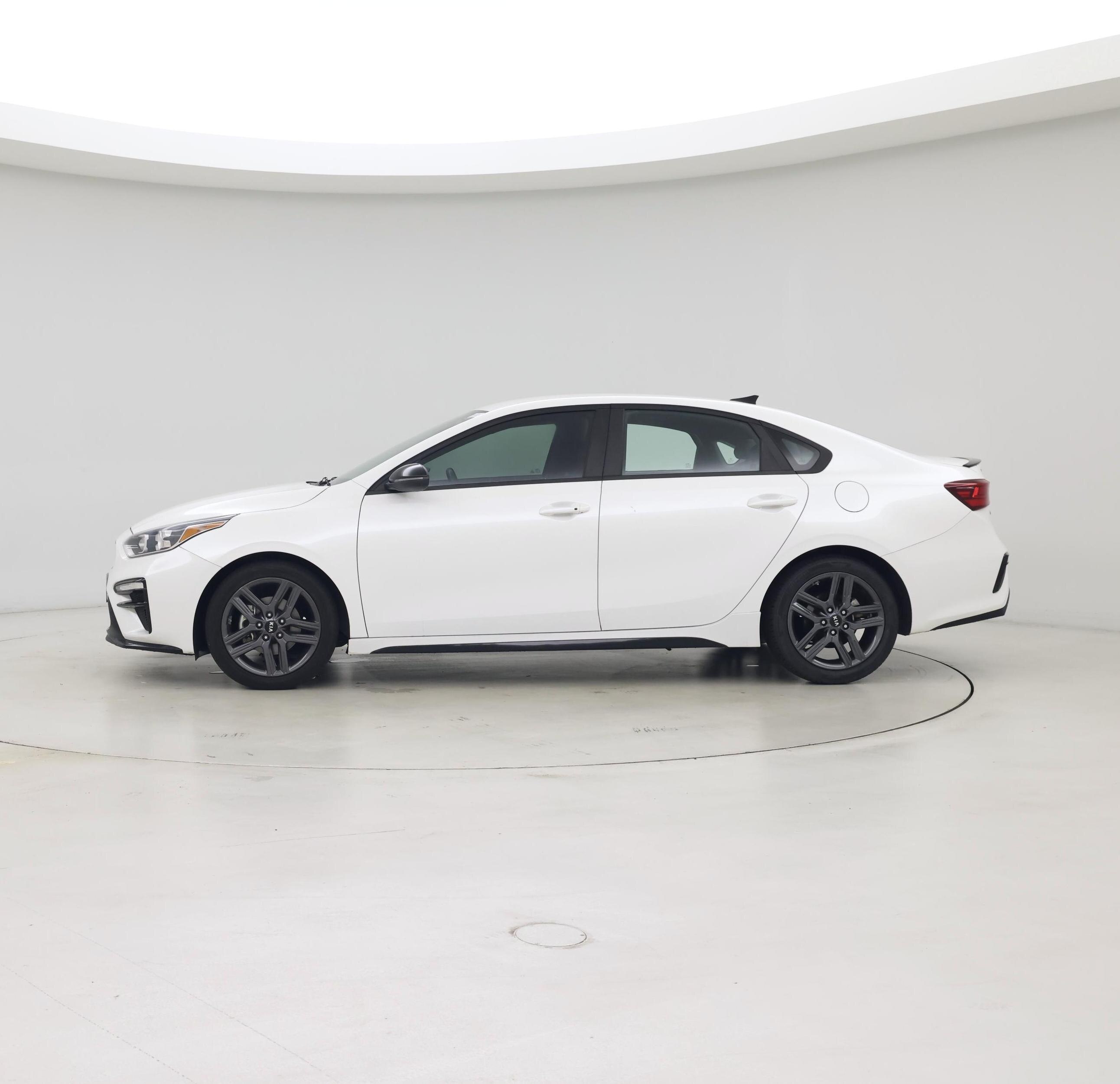 Thumbnail: 2021 Kia Forte - 3