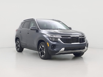 Gray 2024 Kia Seltos EX