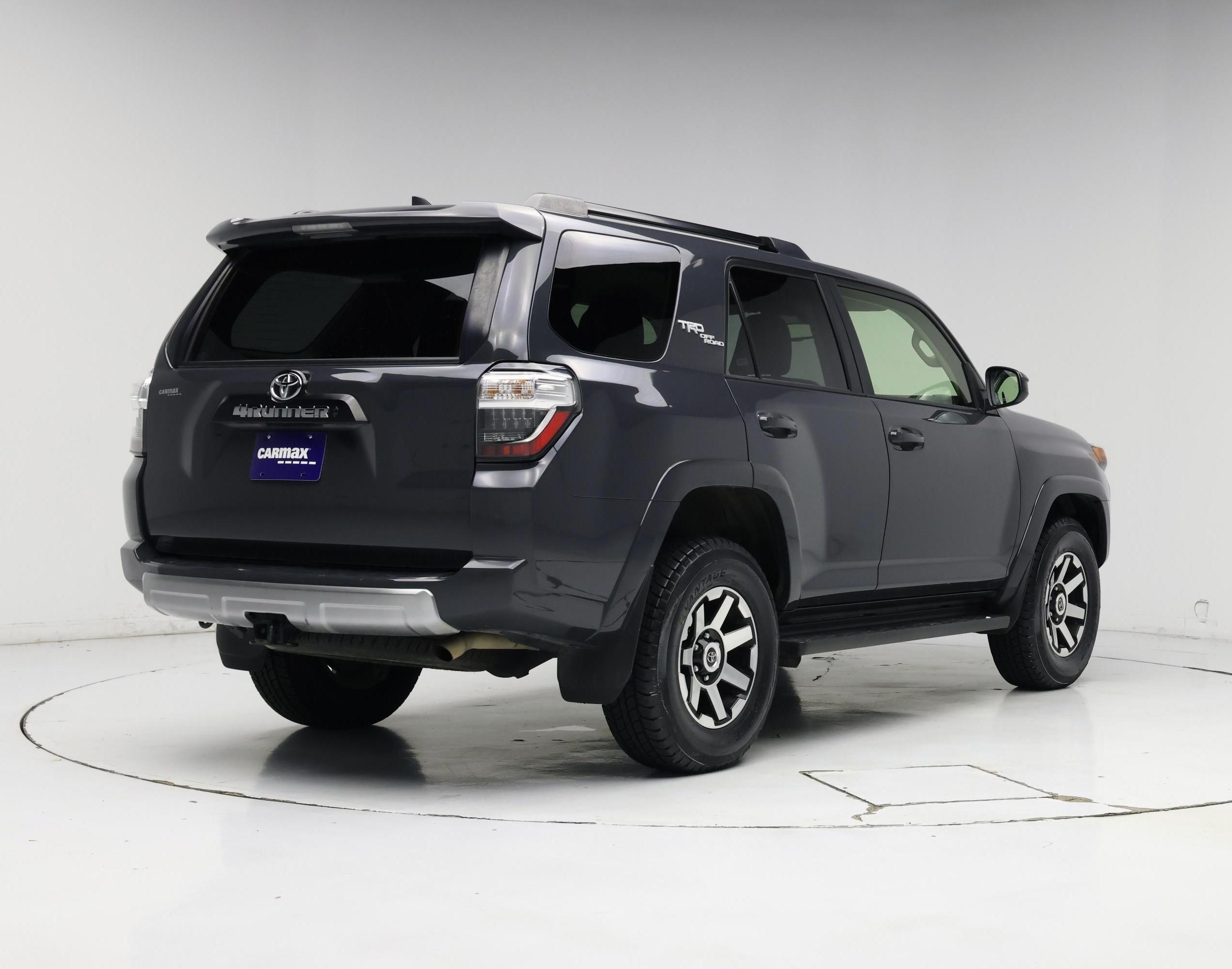 Thumbnail: 2024 Toyota 4Runner - 8
