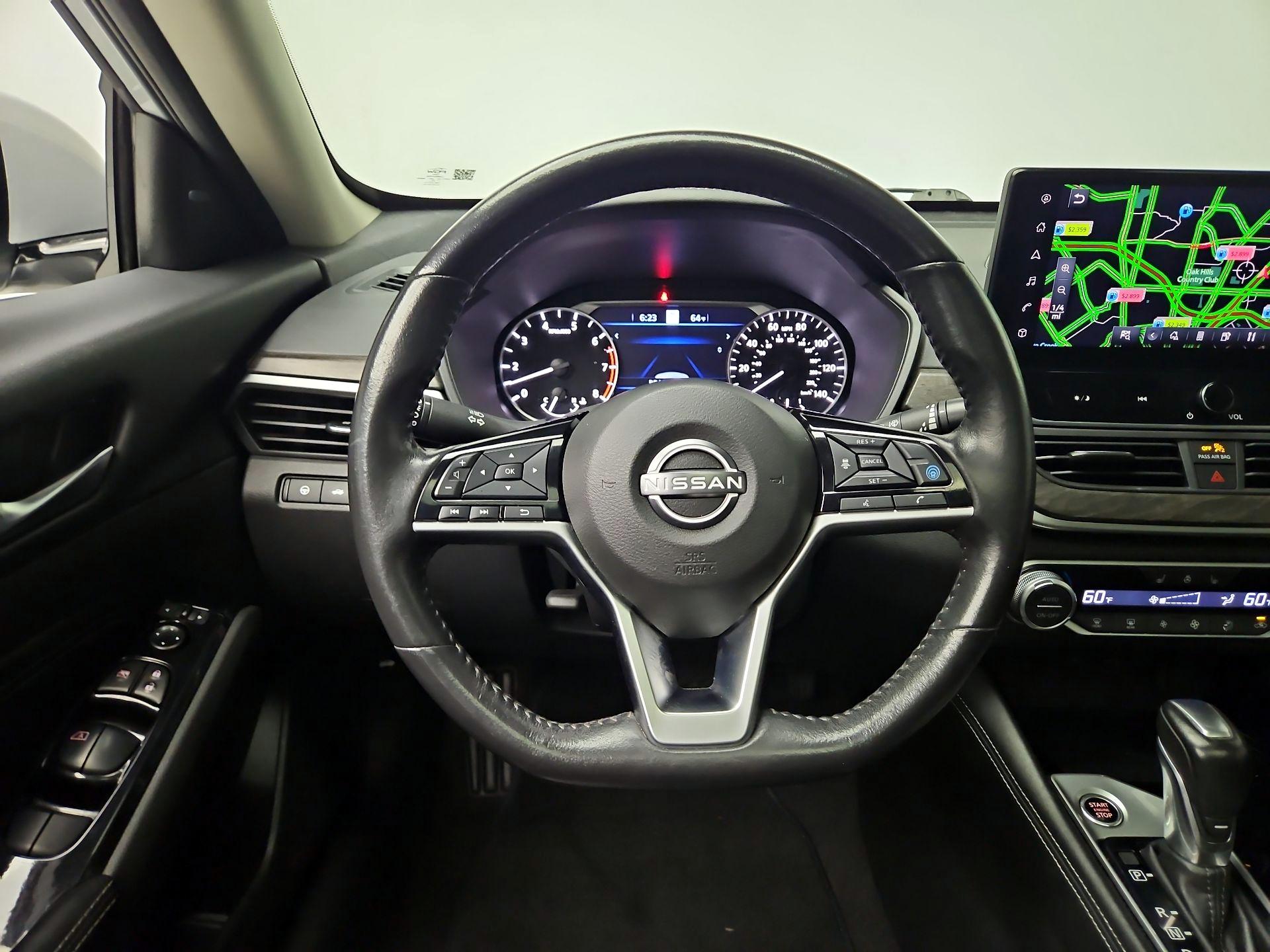 Thumbnail: 2023 Nissan Altima - 10