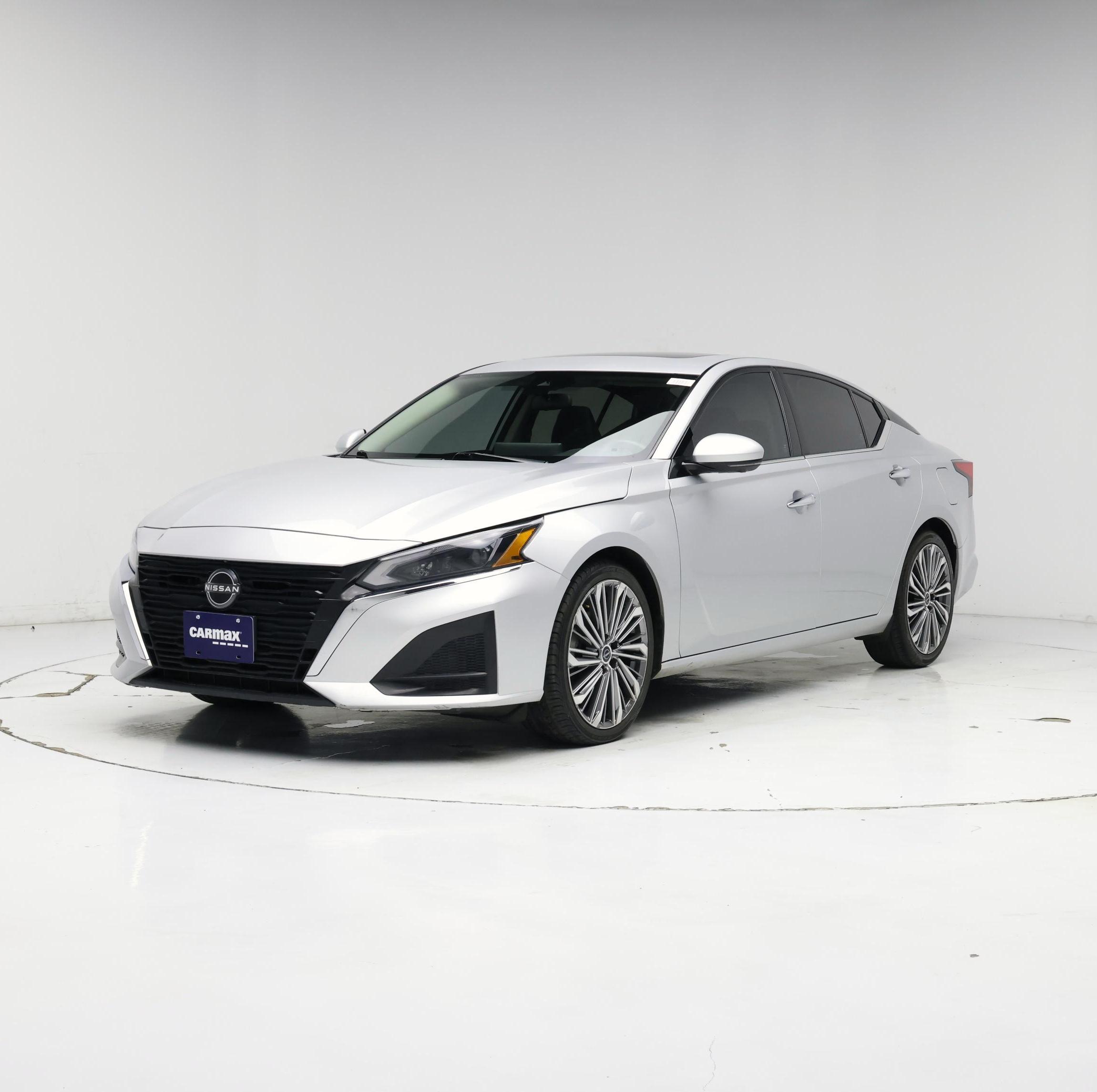 Thumbnail: 2023 Nissan Altima - 4