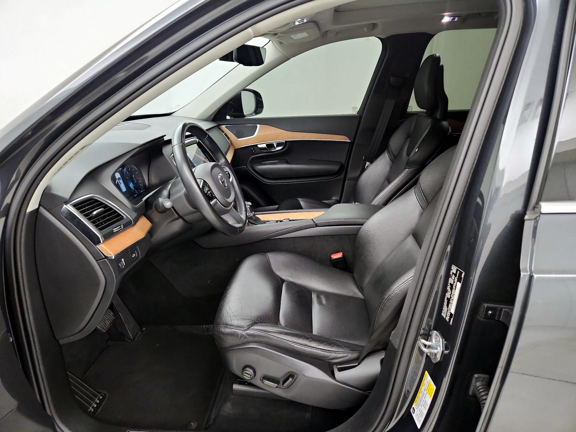 Thumbnail: 2022 Volvo XC90 - 11