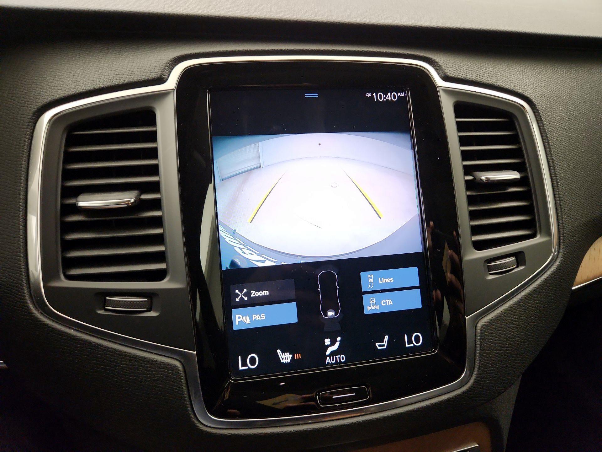 Thumbnail: 2022 Volvo XC90 - 15