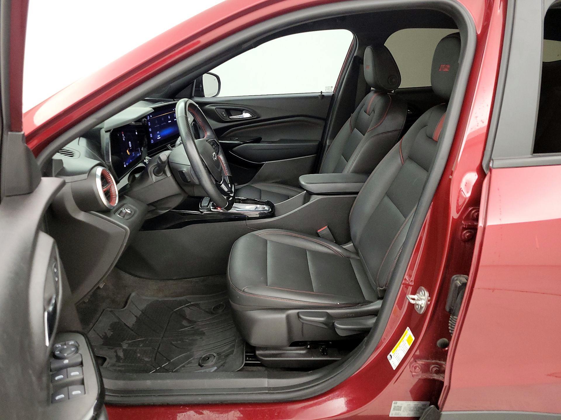 Thumbnail: 2025 Chevrolet Trax - 11