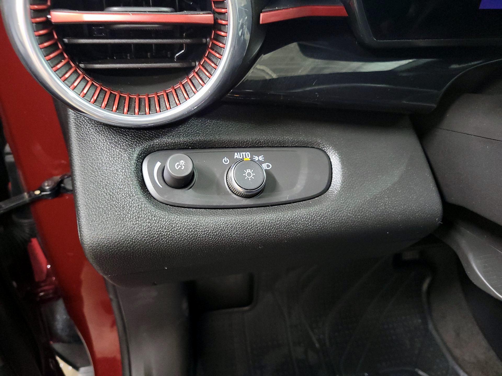 Thumbnail: 2025 Chevrolet Trax - 13