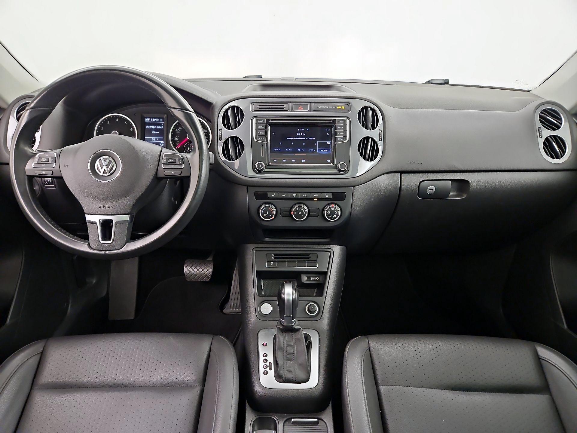 Thumbnail: 2017 Volkswagen Tiguan - 9