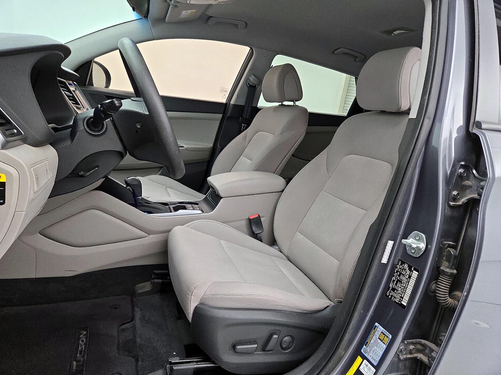 Thumbnail: 2016 Hyundai Tucson - 11