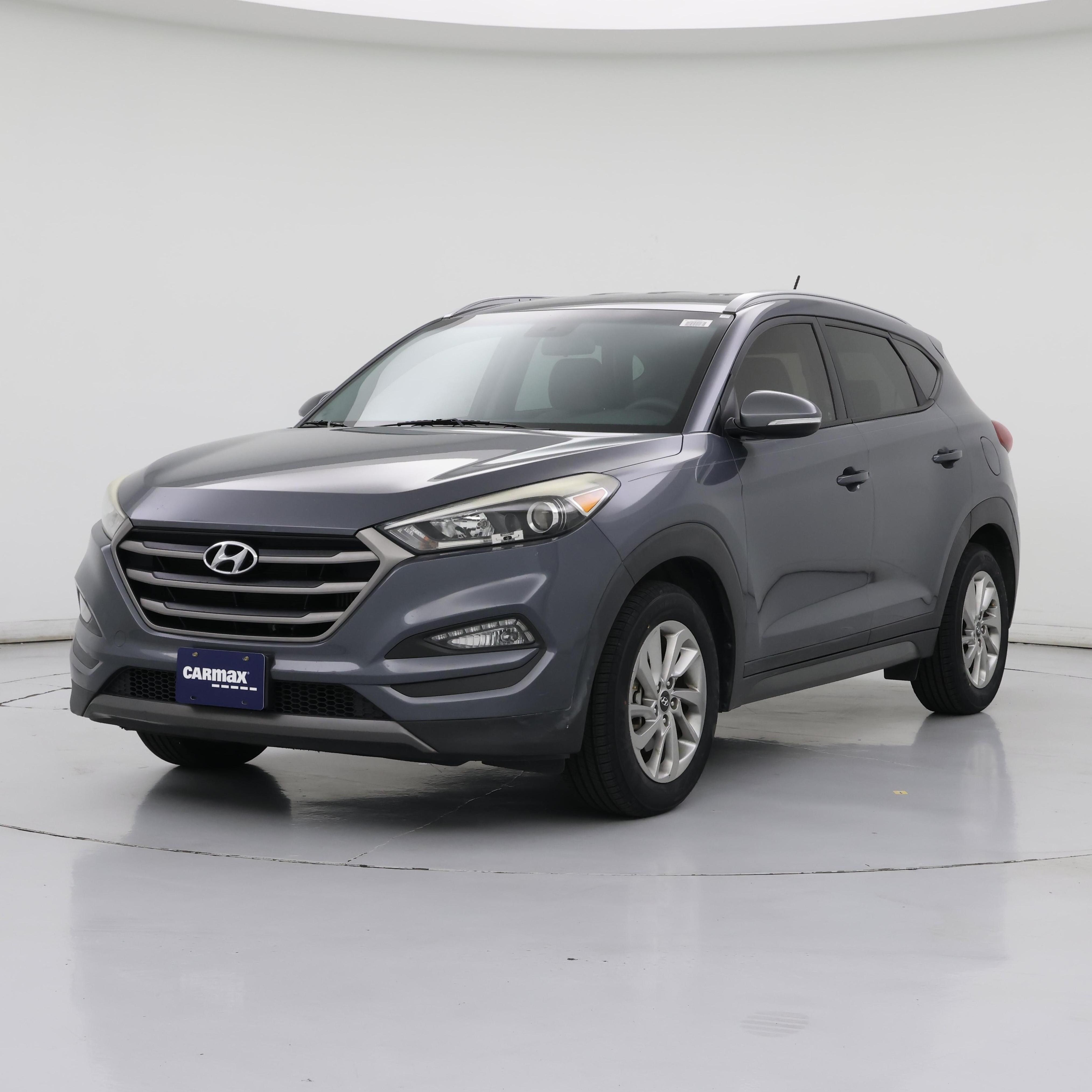 Thumbnail: 2016 Hyundai Tucson - 4