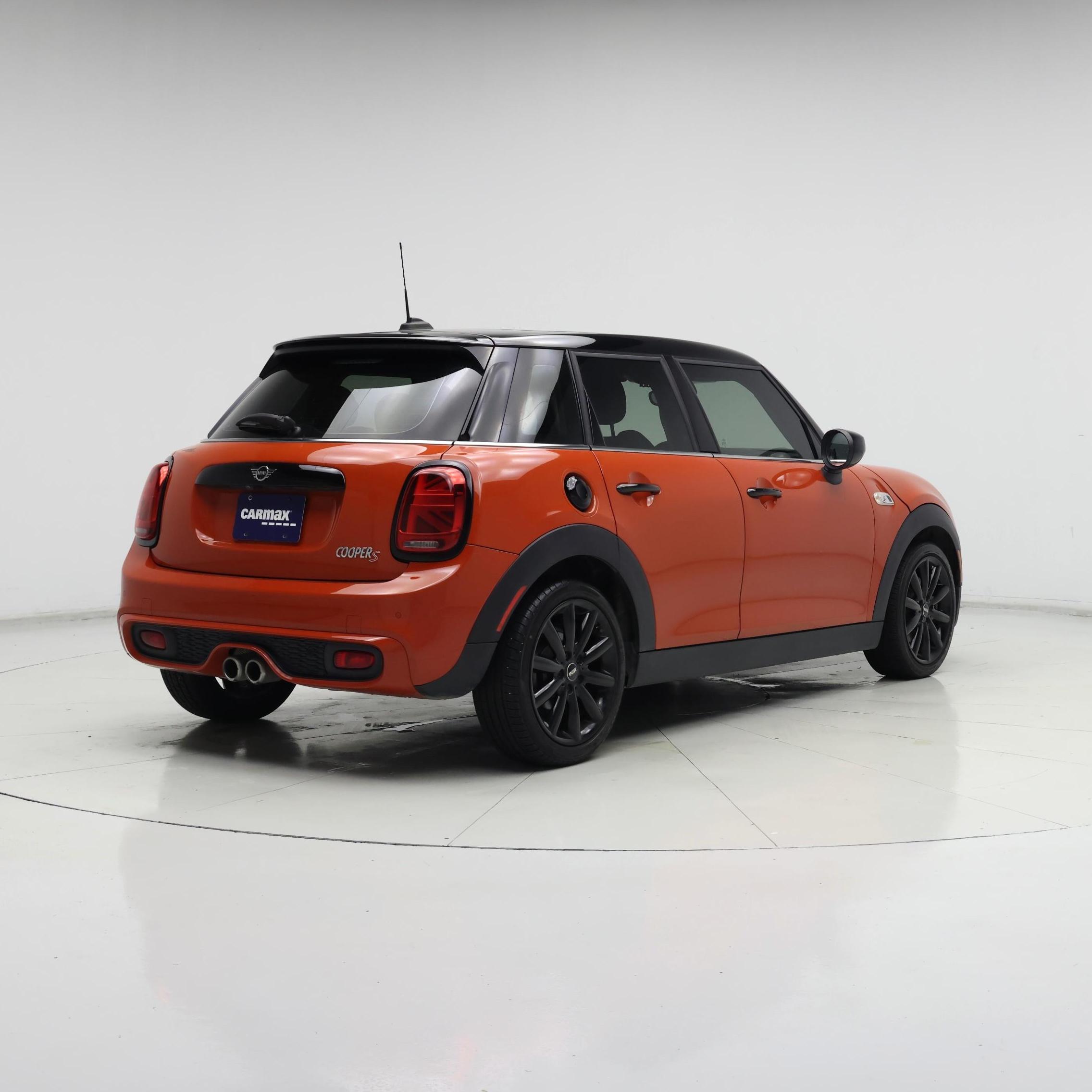 Thumbnail: 2021 MINI Cooper Hardtop - 8