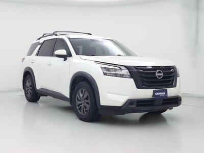 2022 Nissan Pathfinder SV