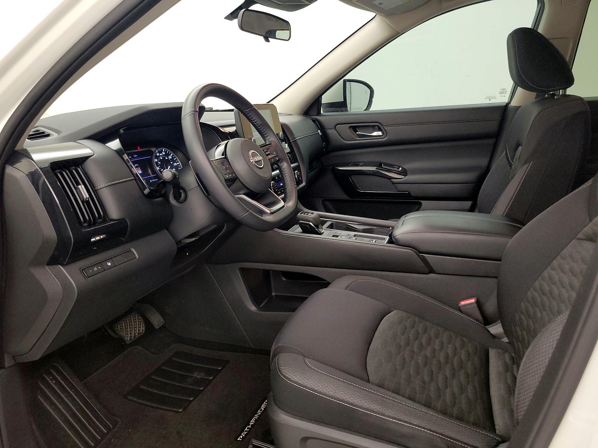 Thumbnail: 2022 Nissan Pathfinder - 11