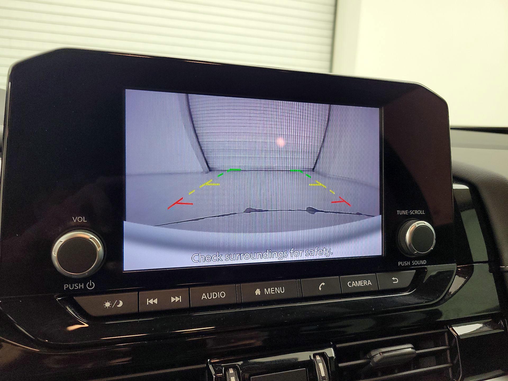 Thumbnail: 2022 Nissan Pathfinder - 14