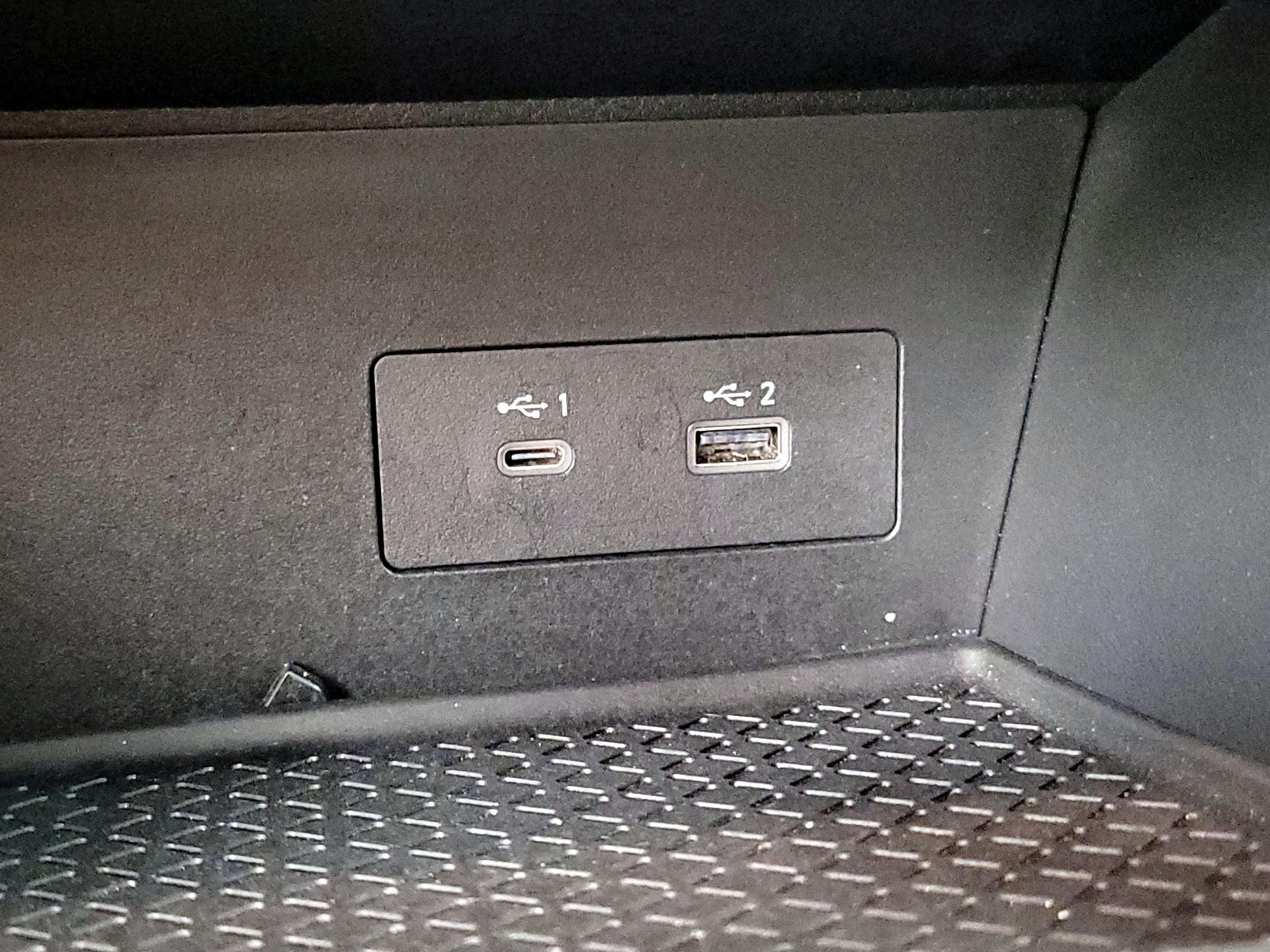 Thumbnail: 2022 Nissan Pathfinder - 18