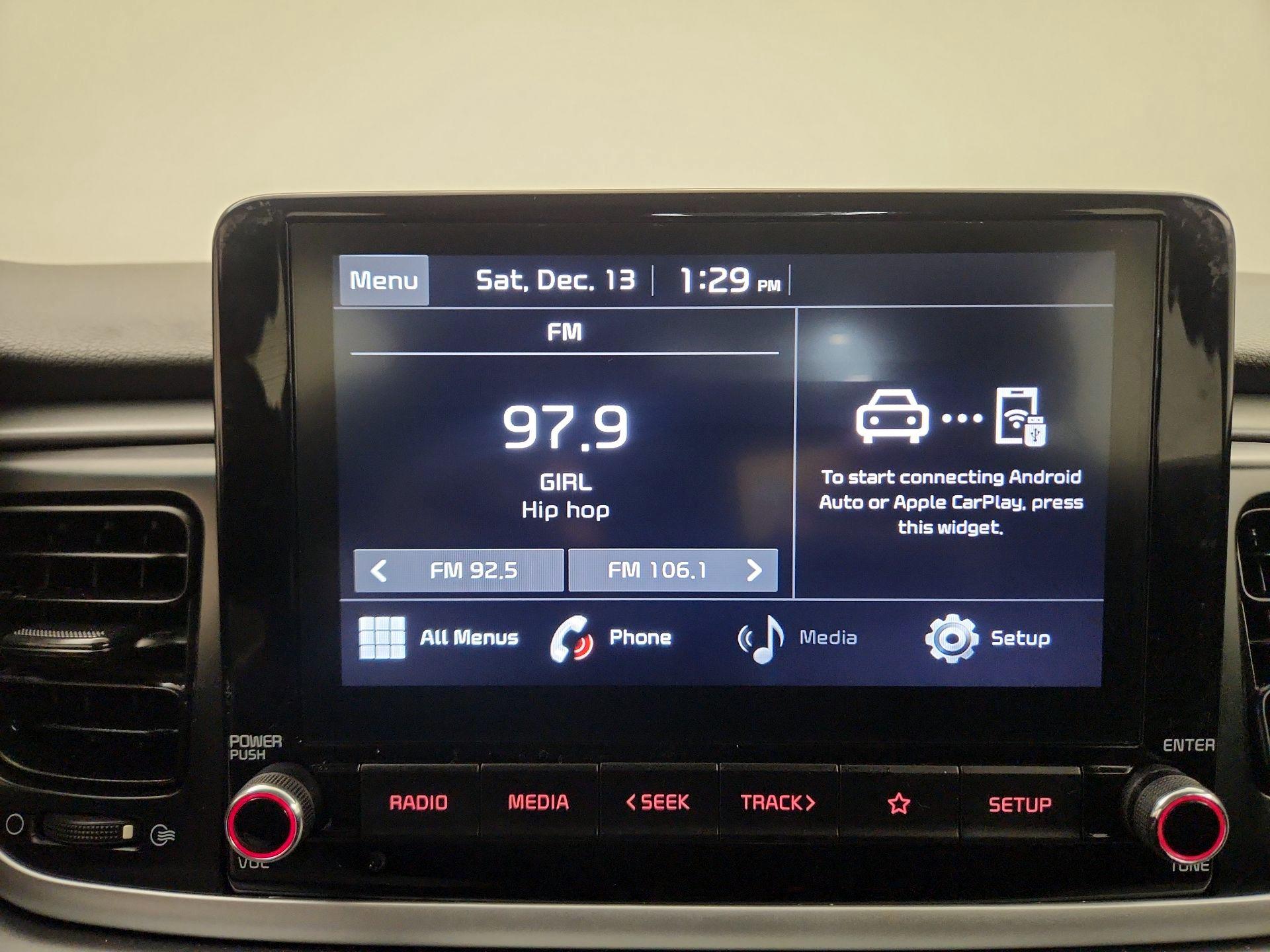 Thumbnail: 2021 Kia Rio - 15