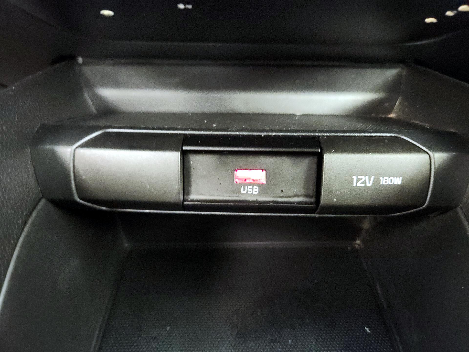 Thumbnail: 2021 Kia Rio - 18