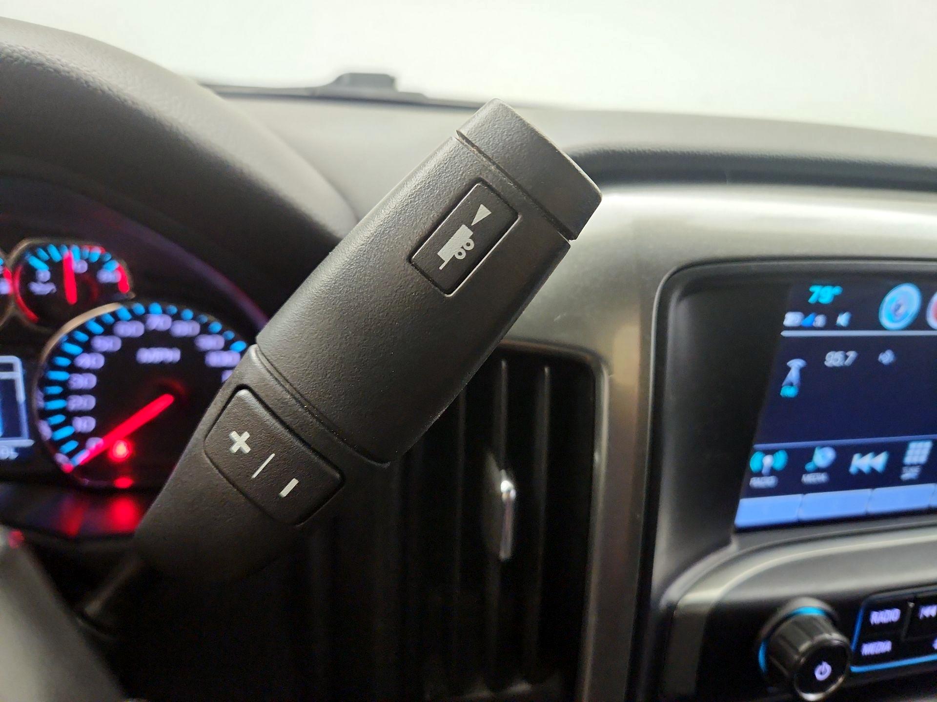 Thumbnail: 2018 Chevrolet Silverado 1500 - 17