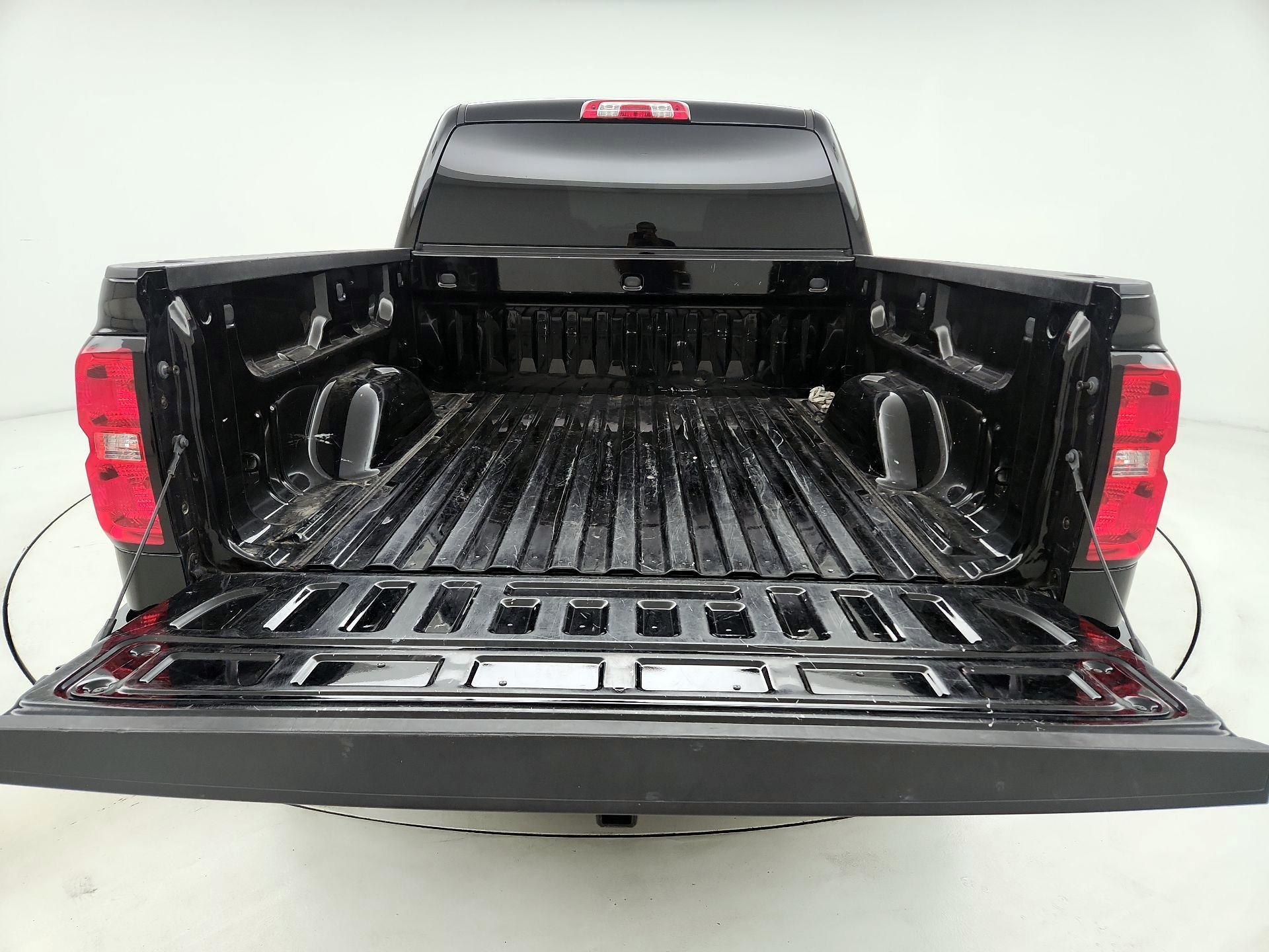 Thumbnail: 2018 Chevrolet Silverado 1500 - 19
