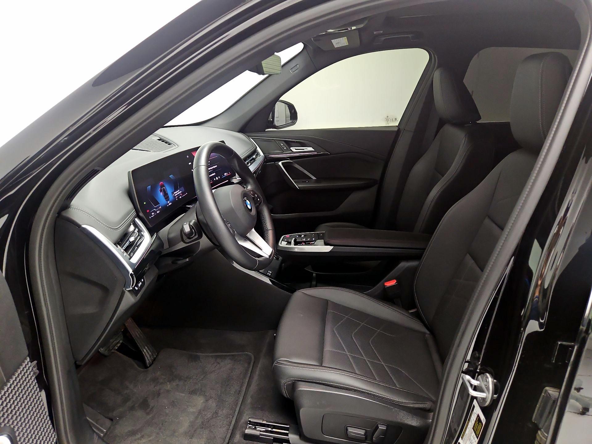 Thumbnail: 2024 BMW X1 - 11