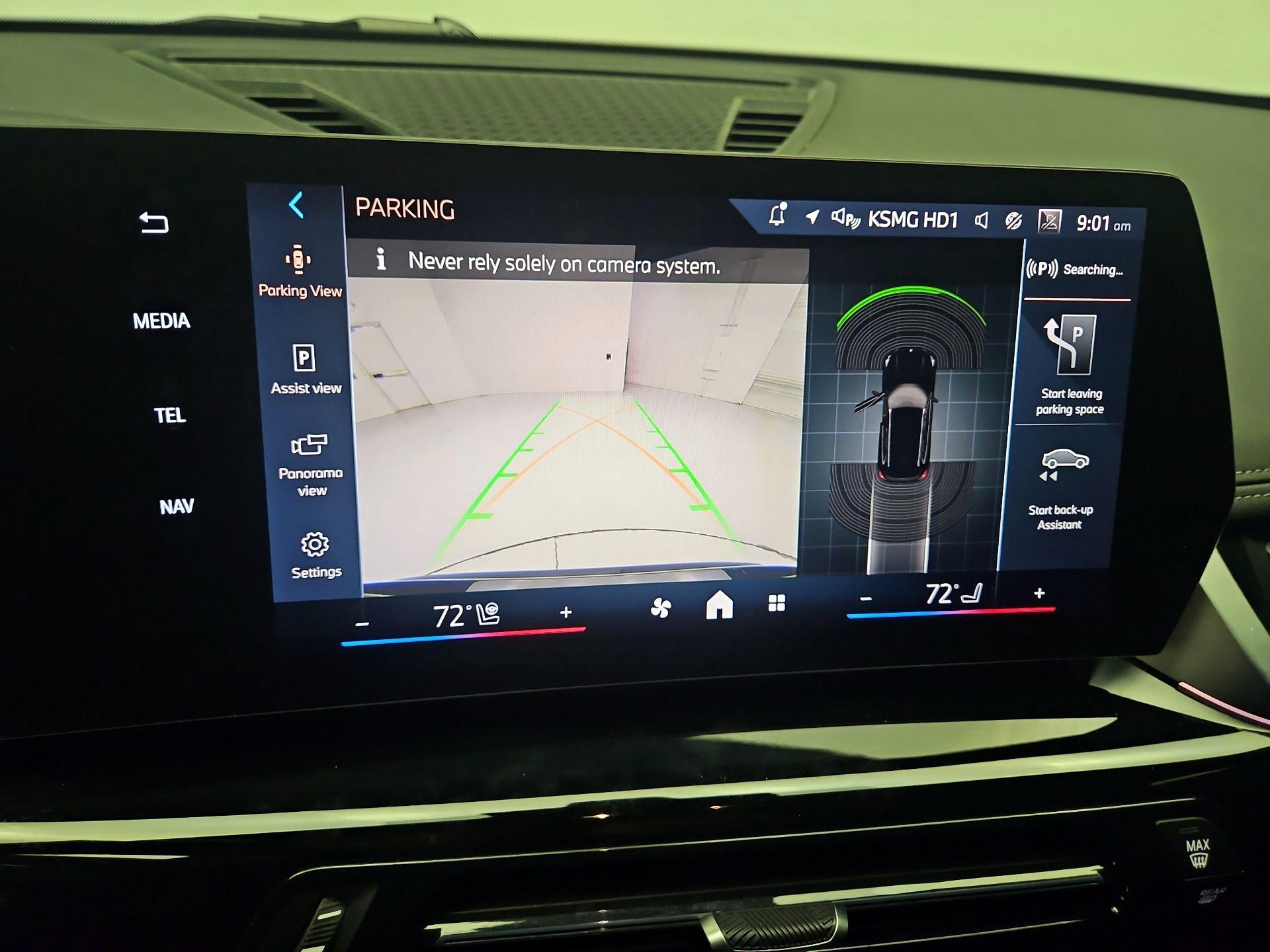 Thumbnail: 2024 BMW X1 - 14