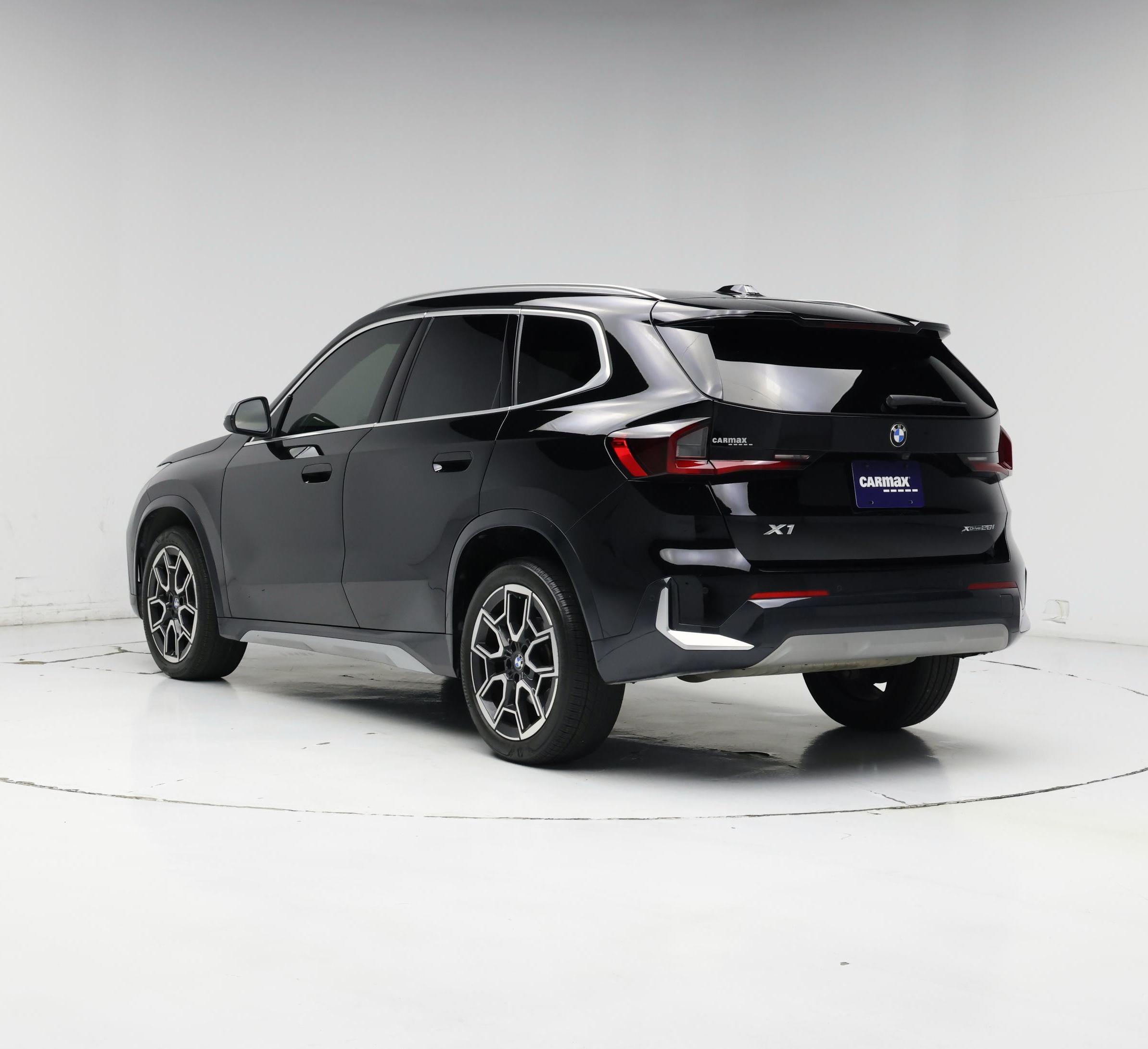 Thumbnail: 2024 BMW X1 - 2