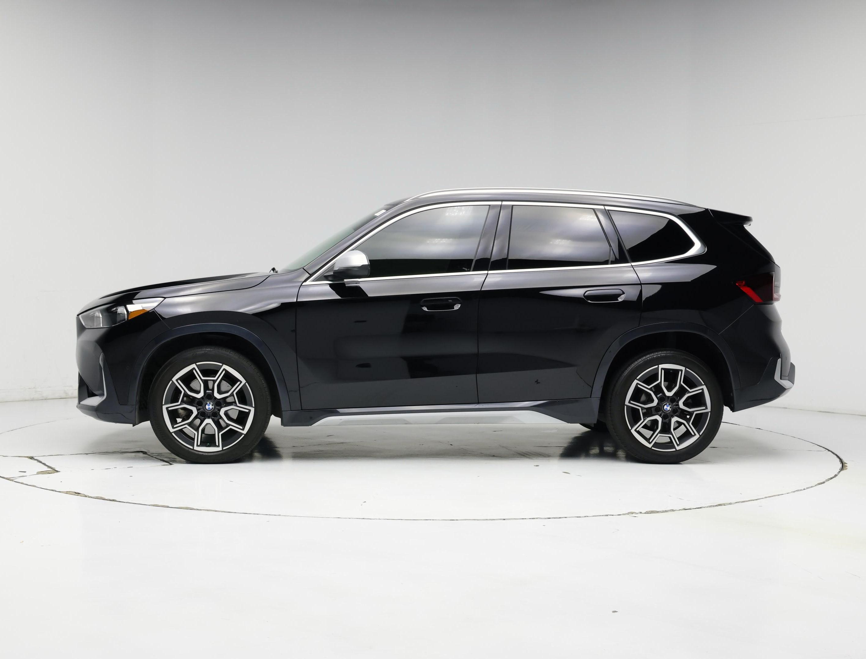 Thumbnail: 2024 BMW X1 - 3