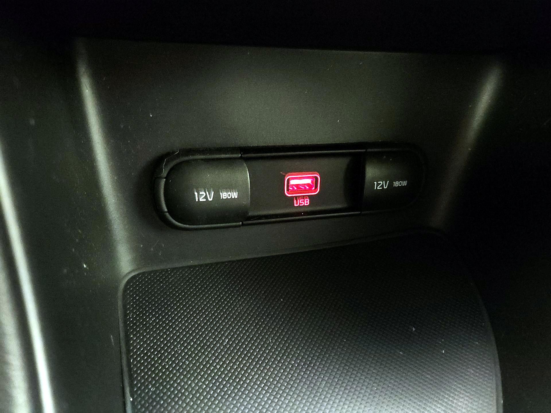 Thumbnail: 2021 Kia Sportage - 18