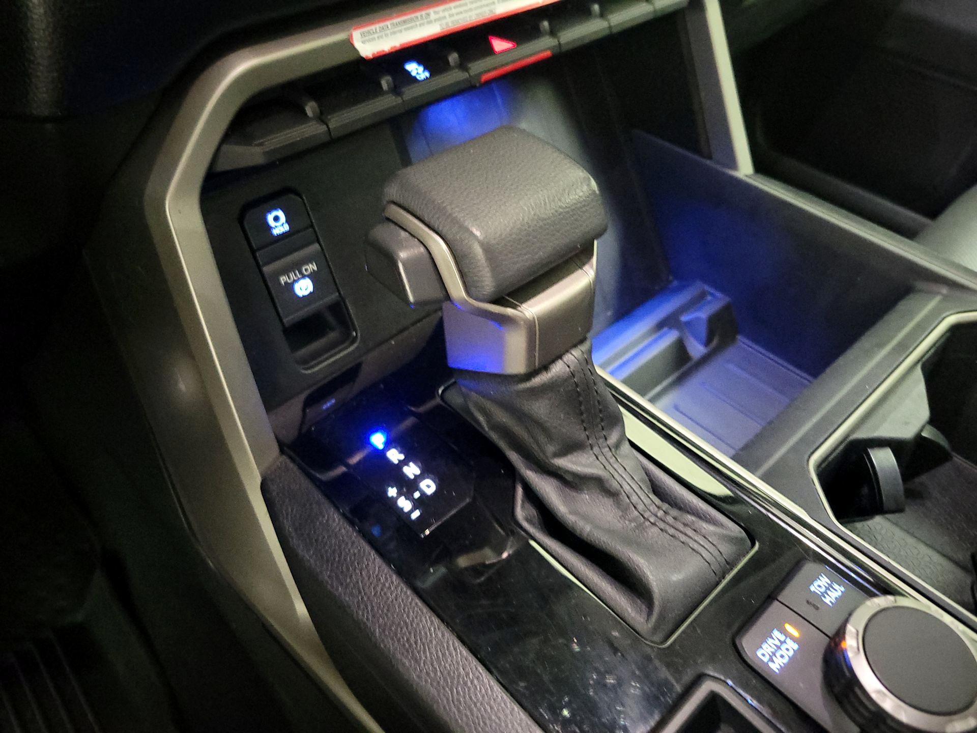 Thumbnail: 2022 Toyota Tundra - 17