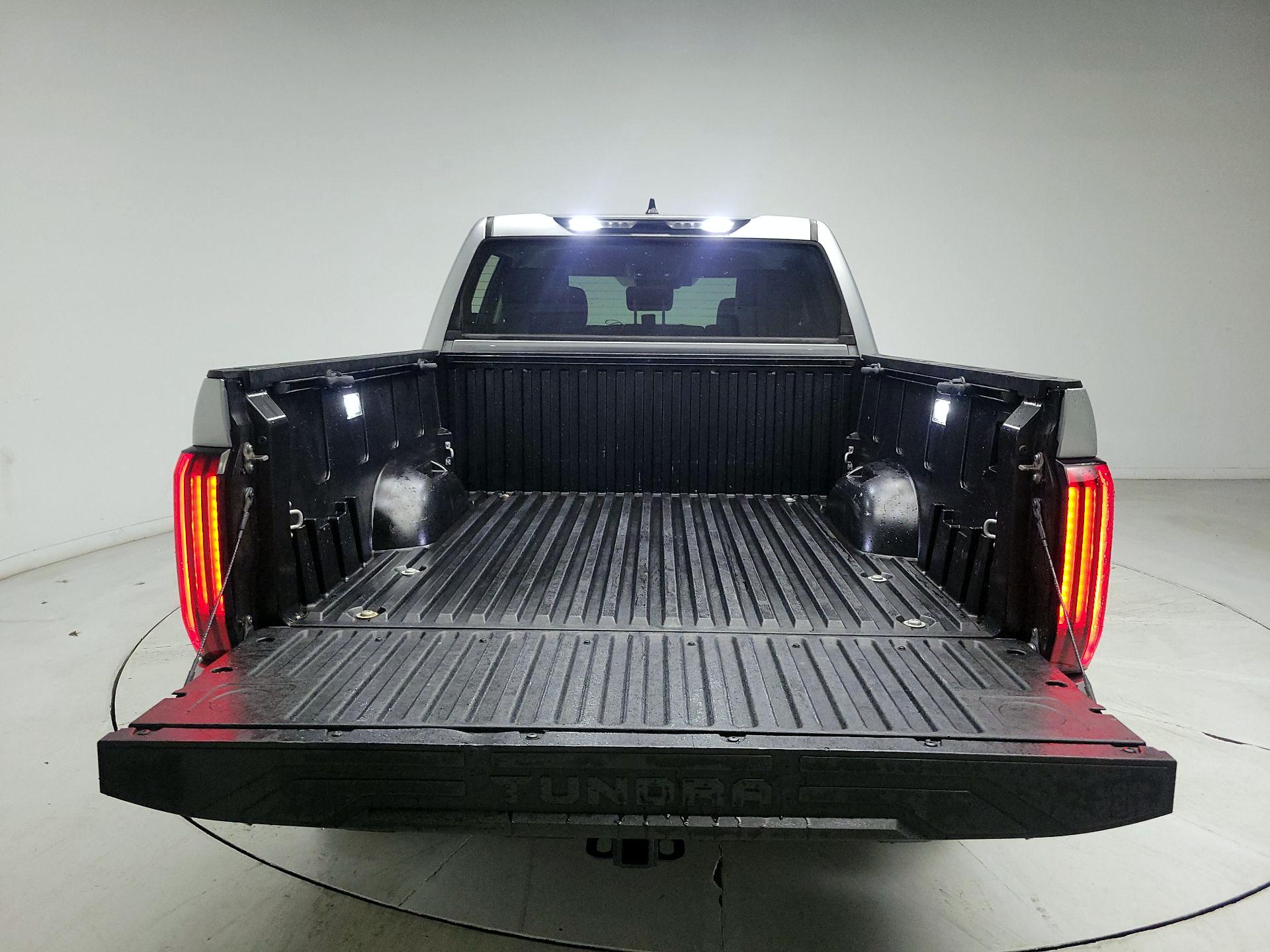 Thumbnail: 2022 Toyota Tundra - 19