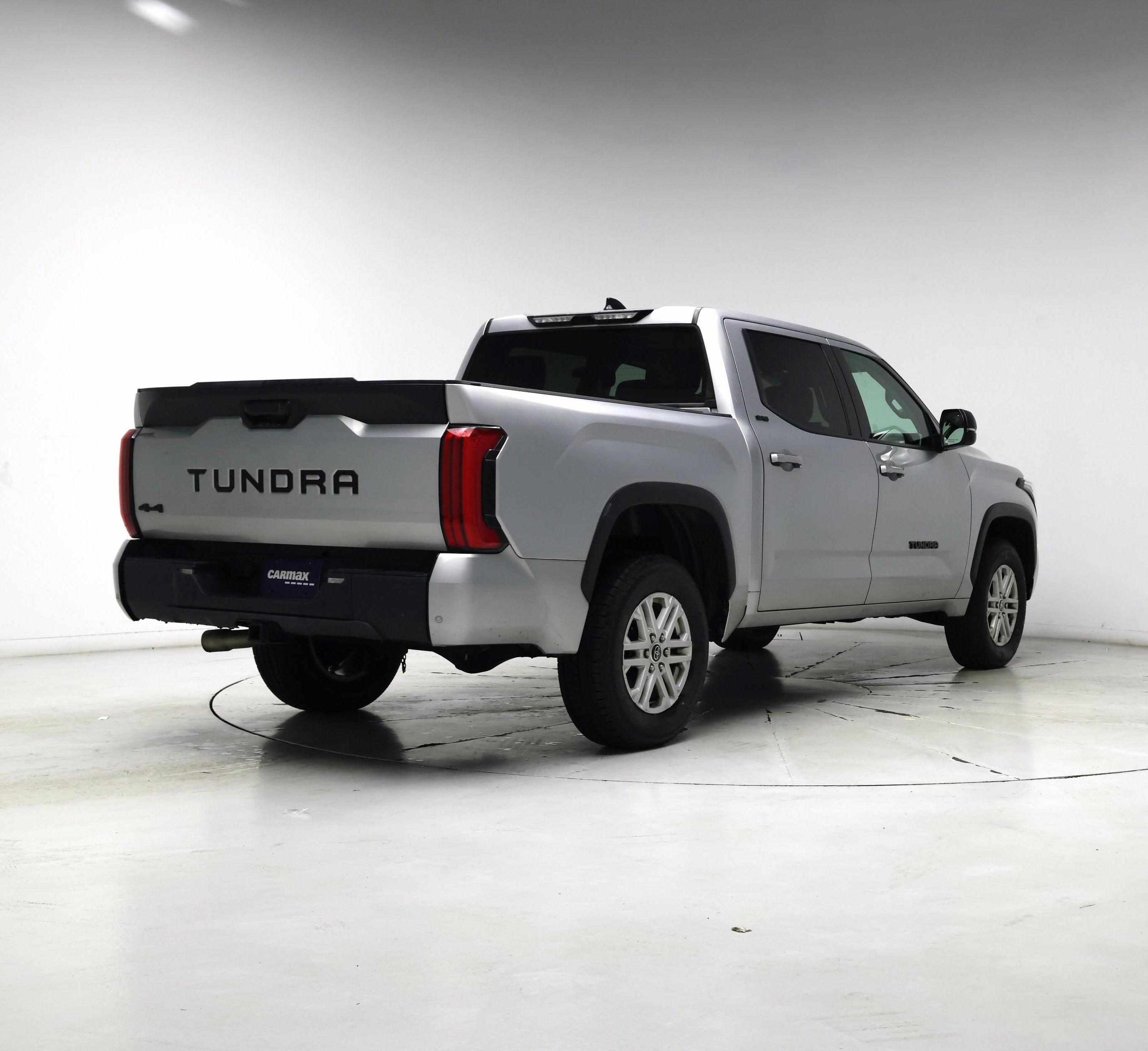 Thumbnail: 2022 Toyota Tundra - 8