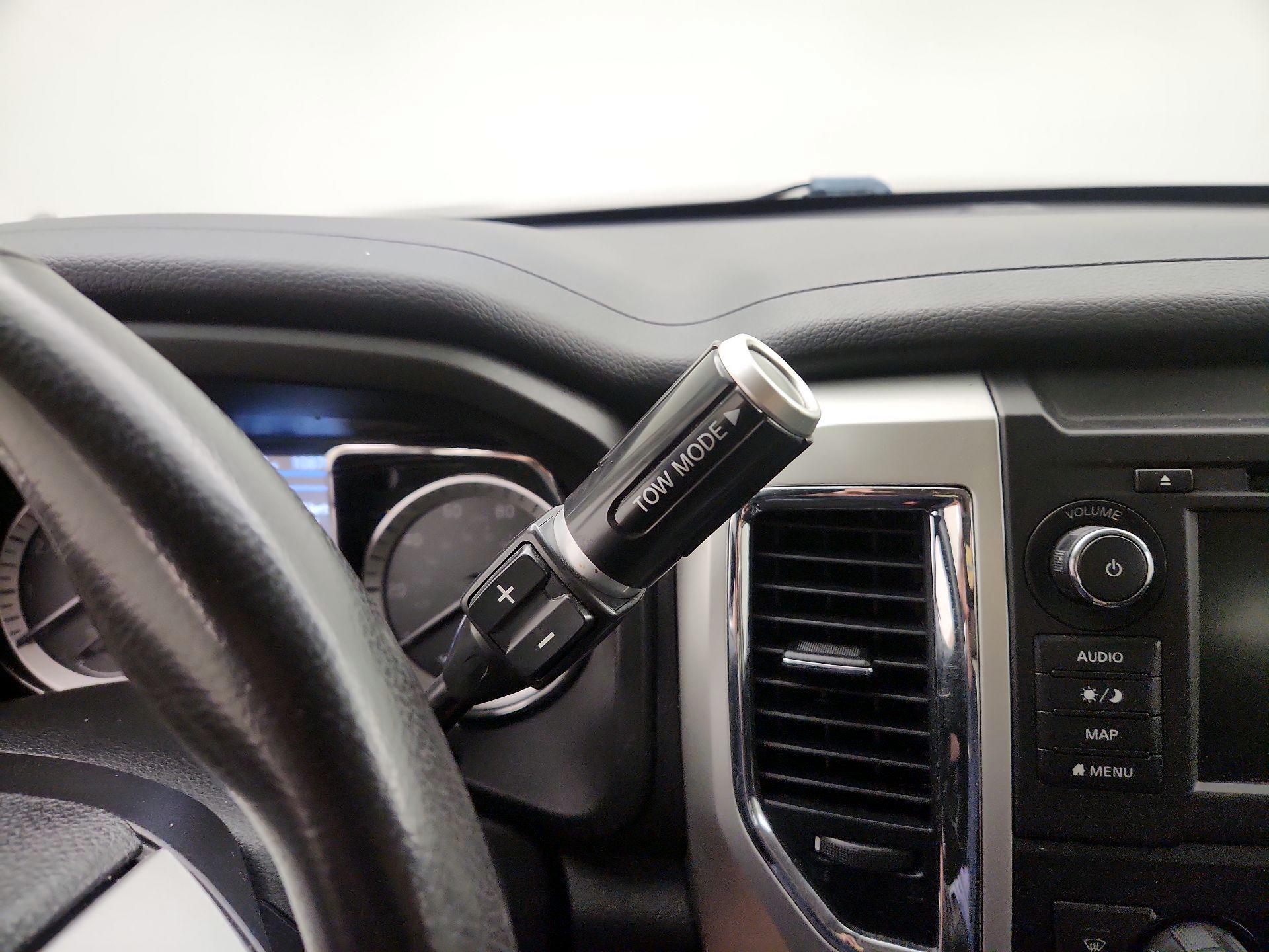 Thumbnail: 2019 Nissan Titan - 18