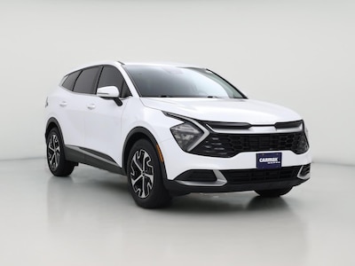 White 2023 Kia Sportage EX
