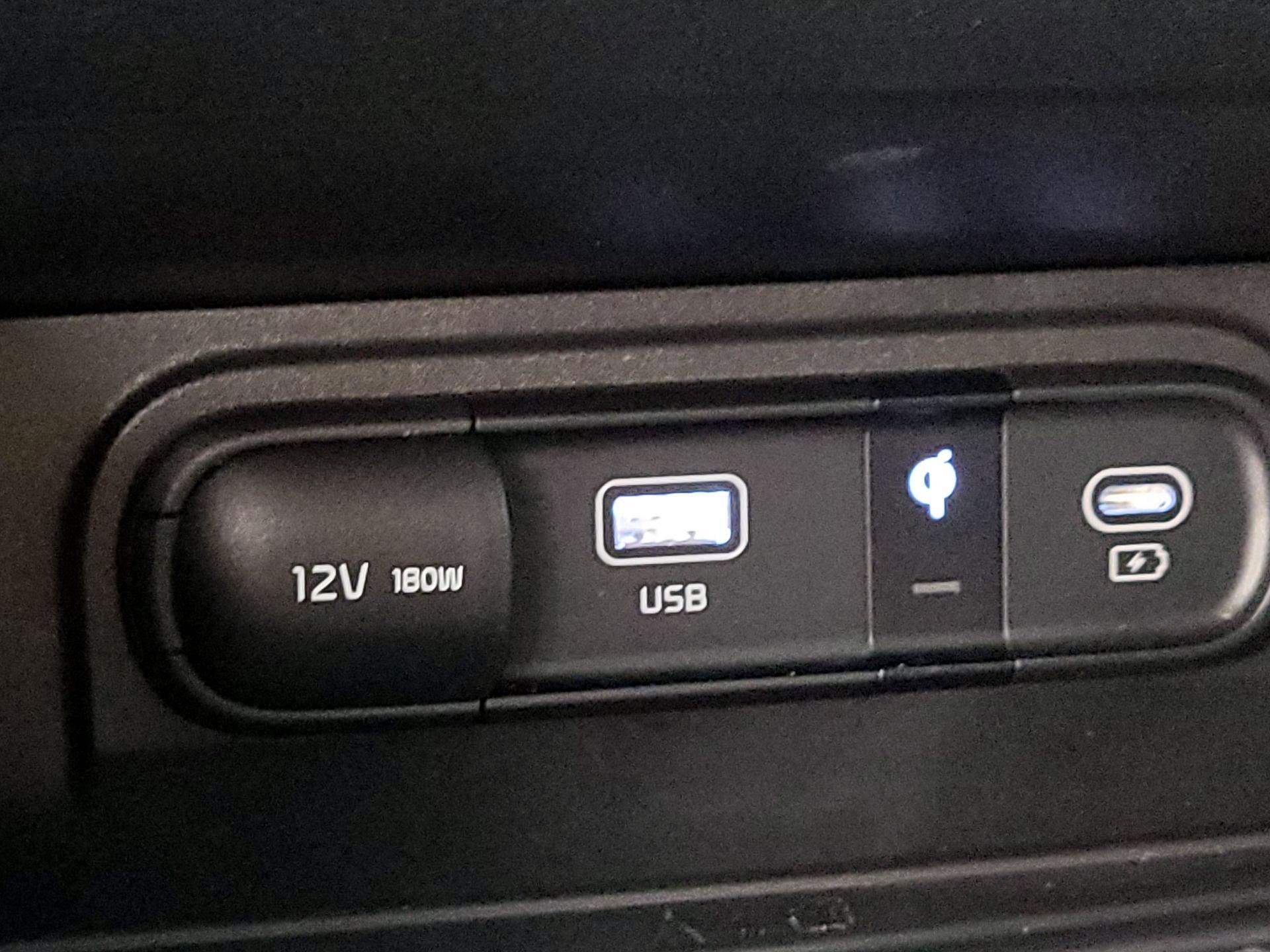 Thumbnail: 2023 Kia Sportage - 19