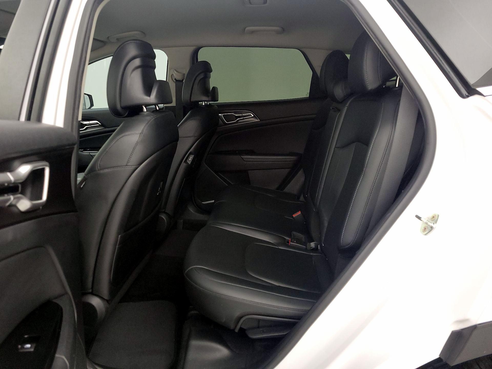 Thumbnail: 2023 Kia Sportage - 20