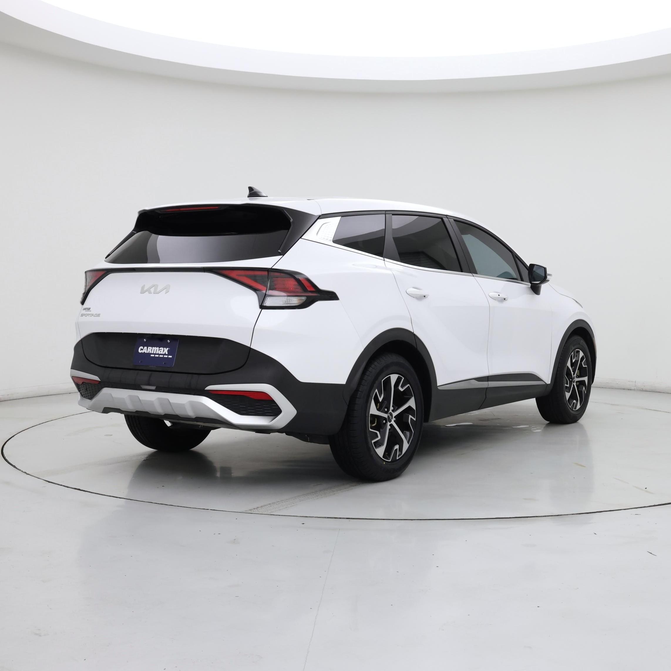 Thumbnail: 2023 Kia Sportage - 8