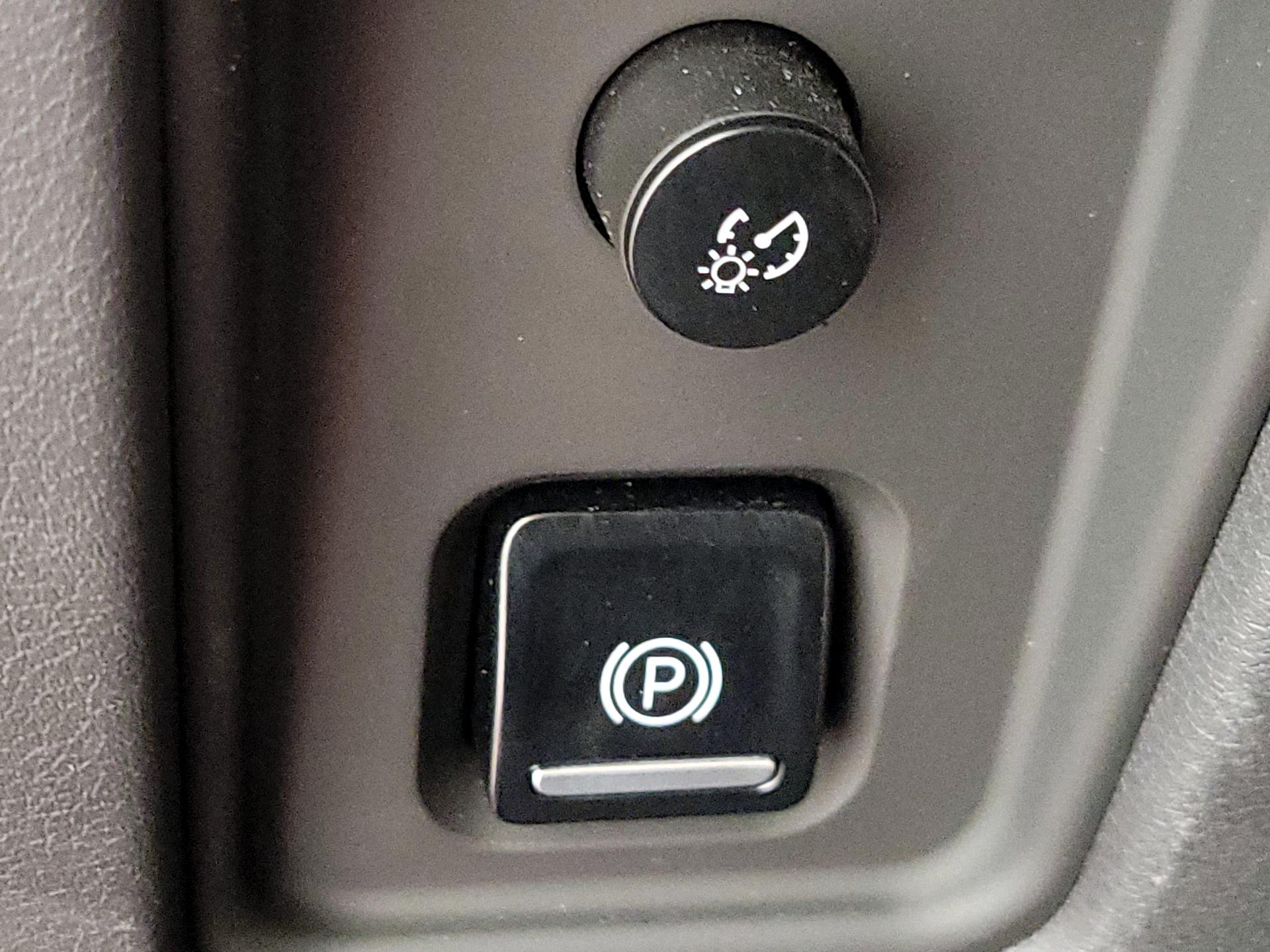 Thumbnail: 2025 Chevrolet Corvette - 13