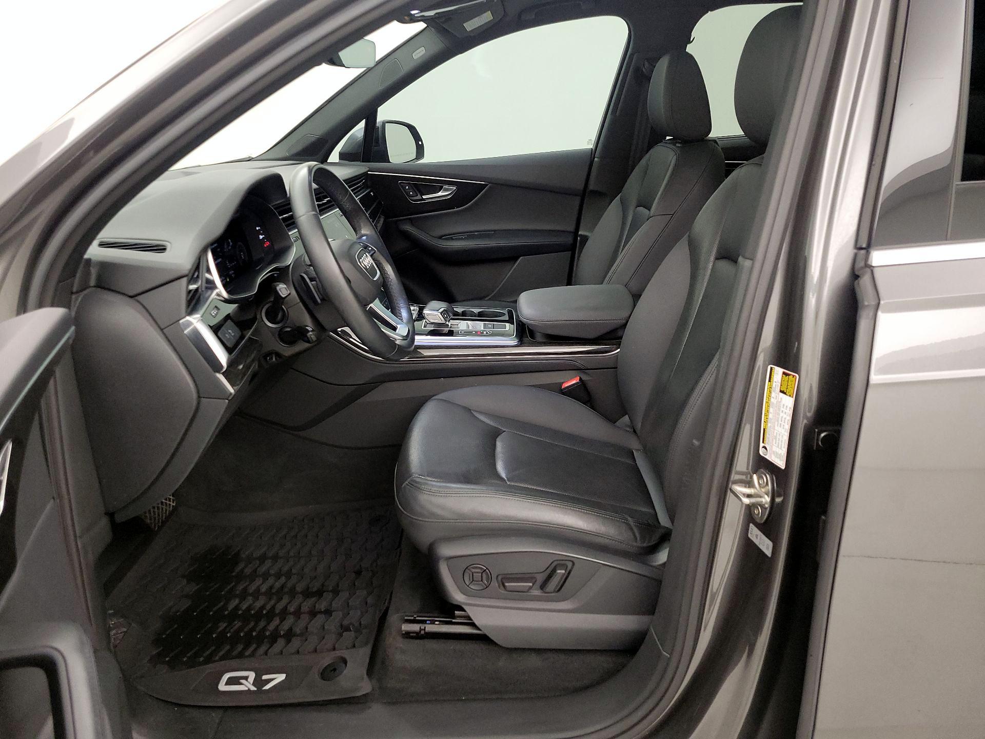 Thumbnail: 2021 Audi Q7 - 11