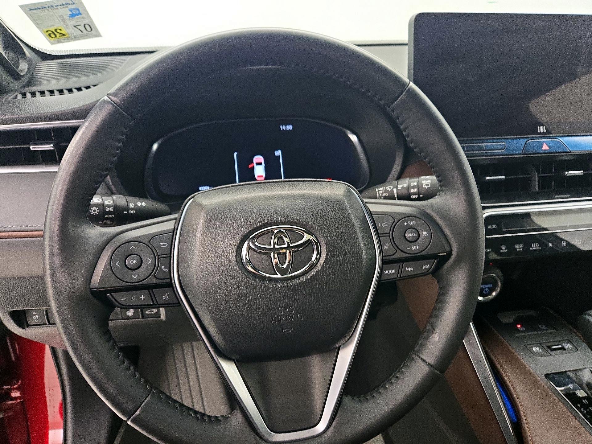 Thumbnail: 2024 Toyota Venza - 10