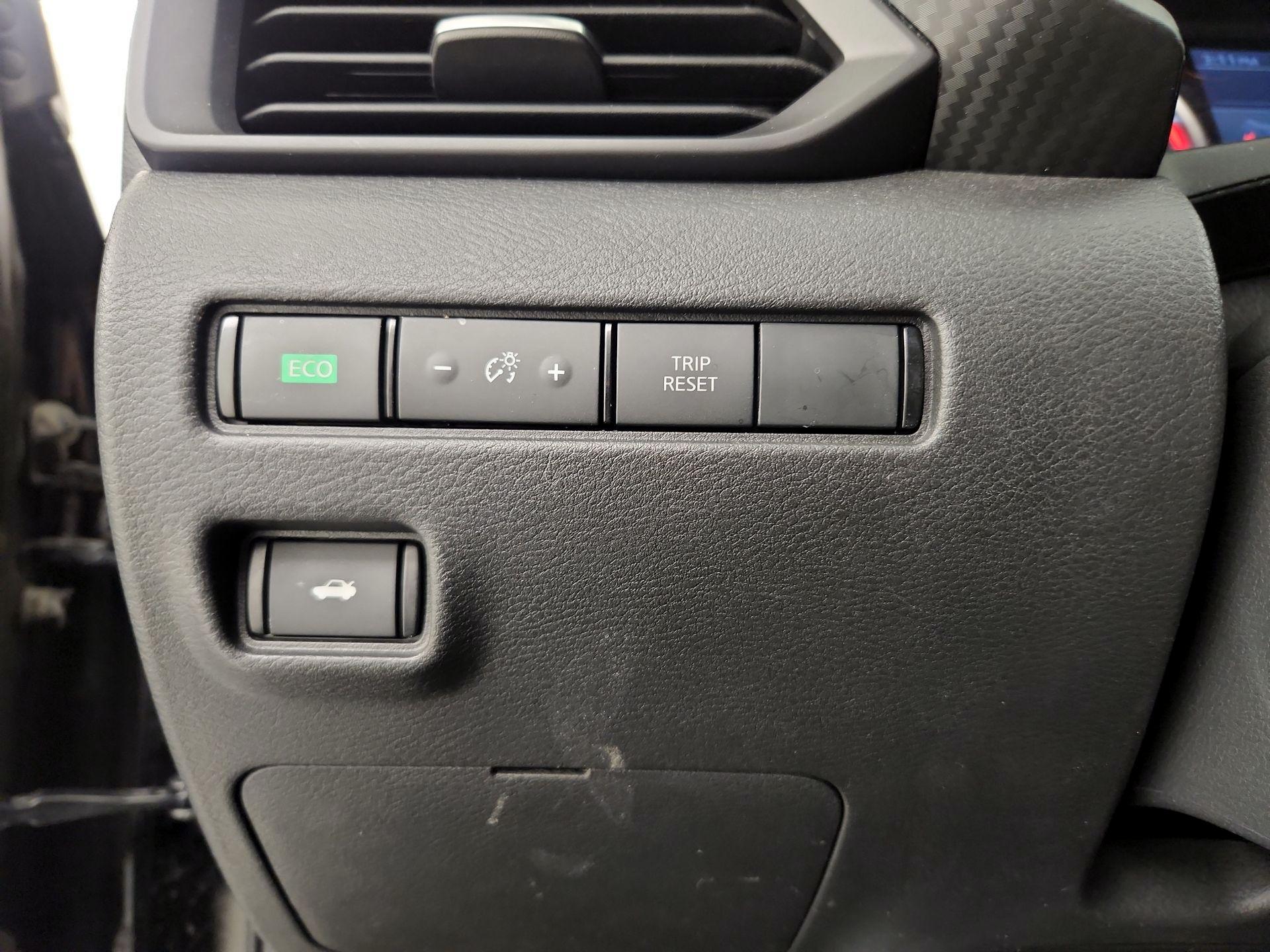 Thumbnail: 2021 Nissan Sentra - 13