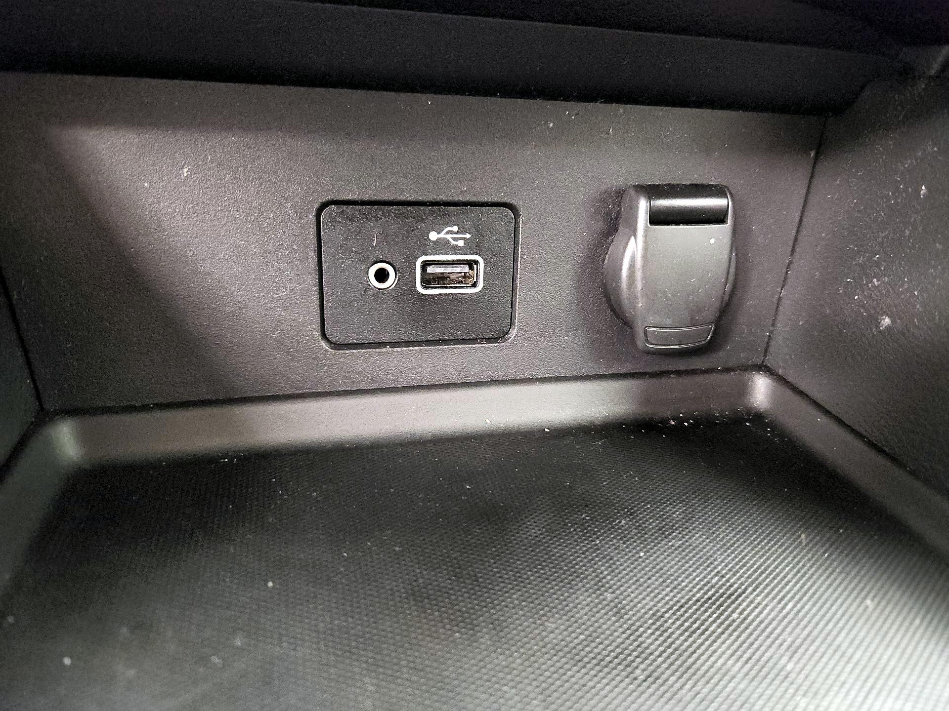 Thumbnail: 2021 Nissan Sentra - 18